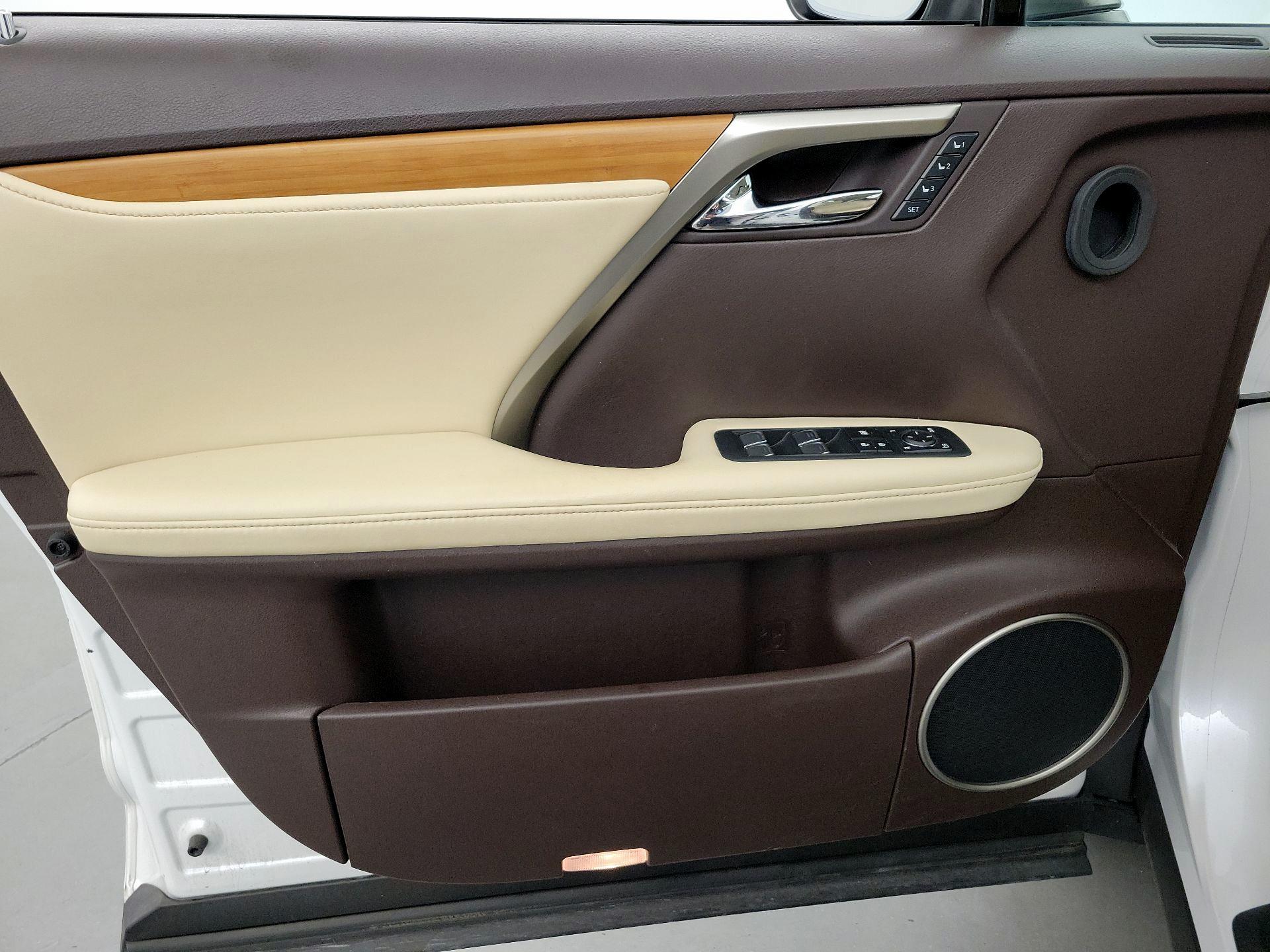 Thumbnail: 2020 Lexus RX - 12