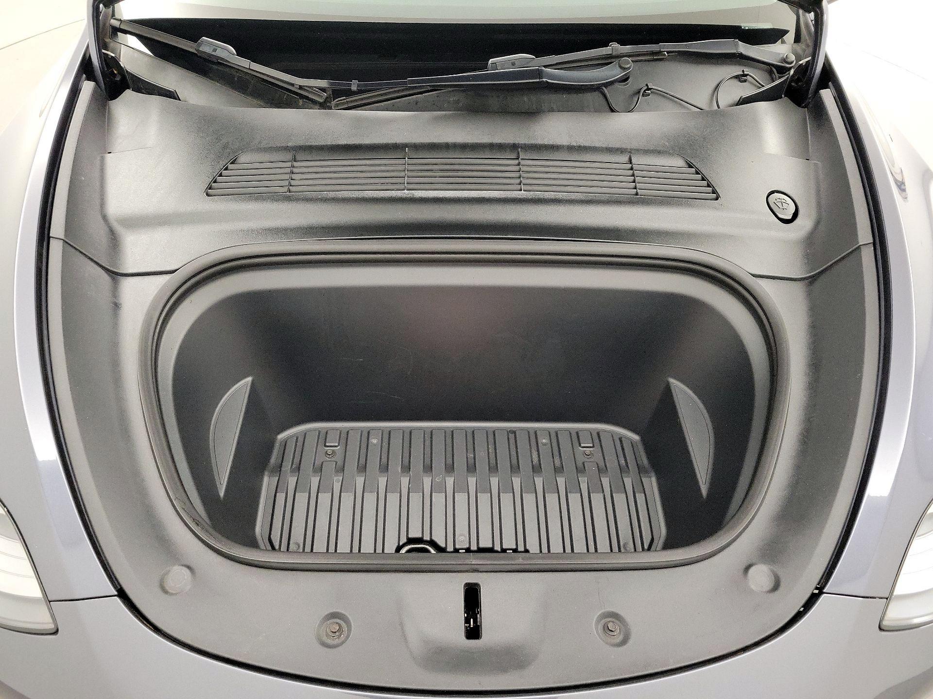 Thumbnail: 2022 Tesla Model Y - 20