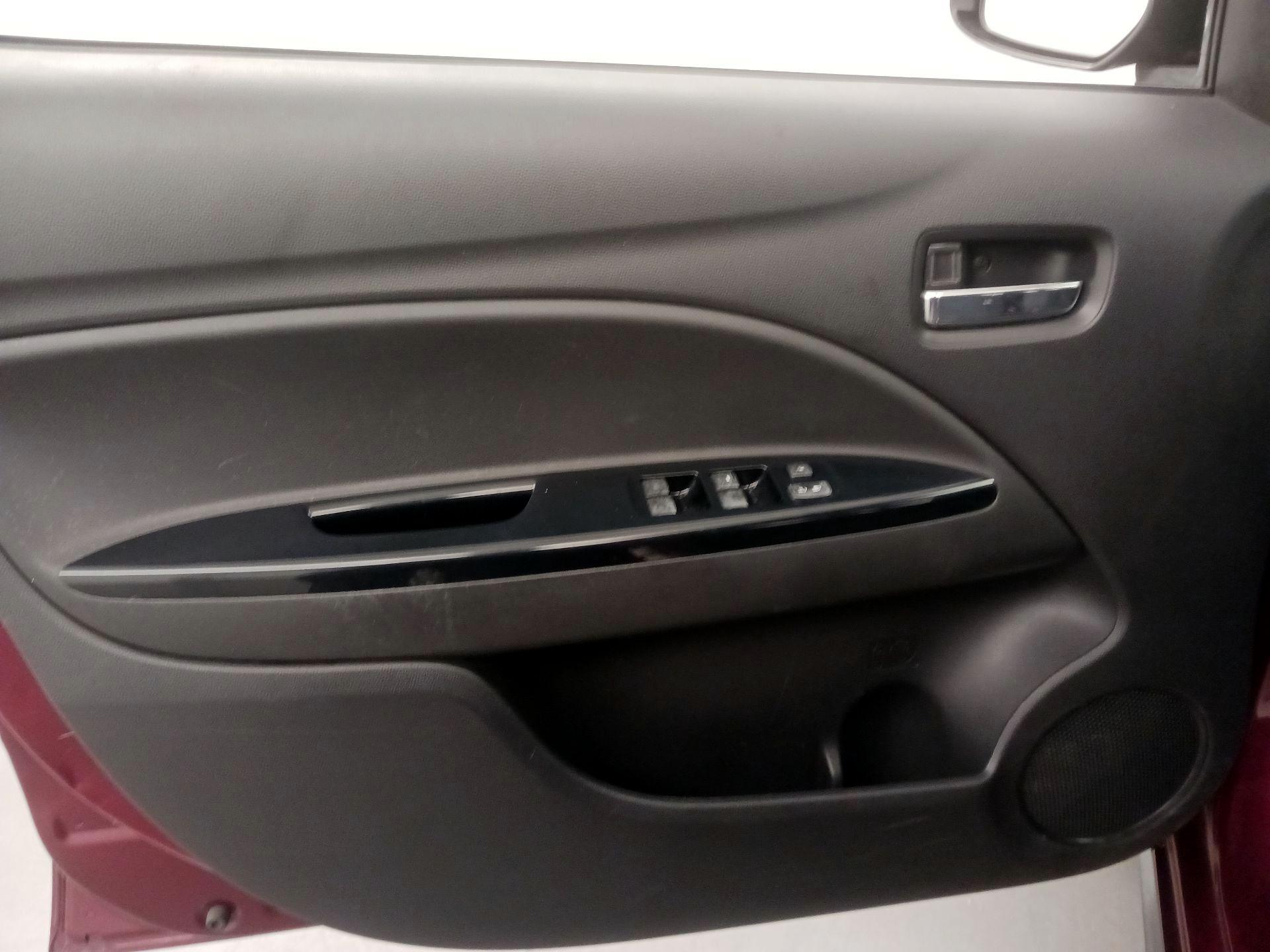 Thumbnail: 2018 Mitsubishi Mirage - 12