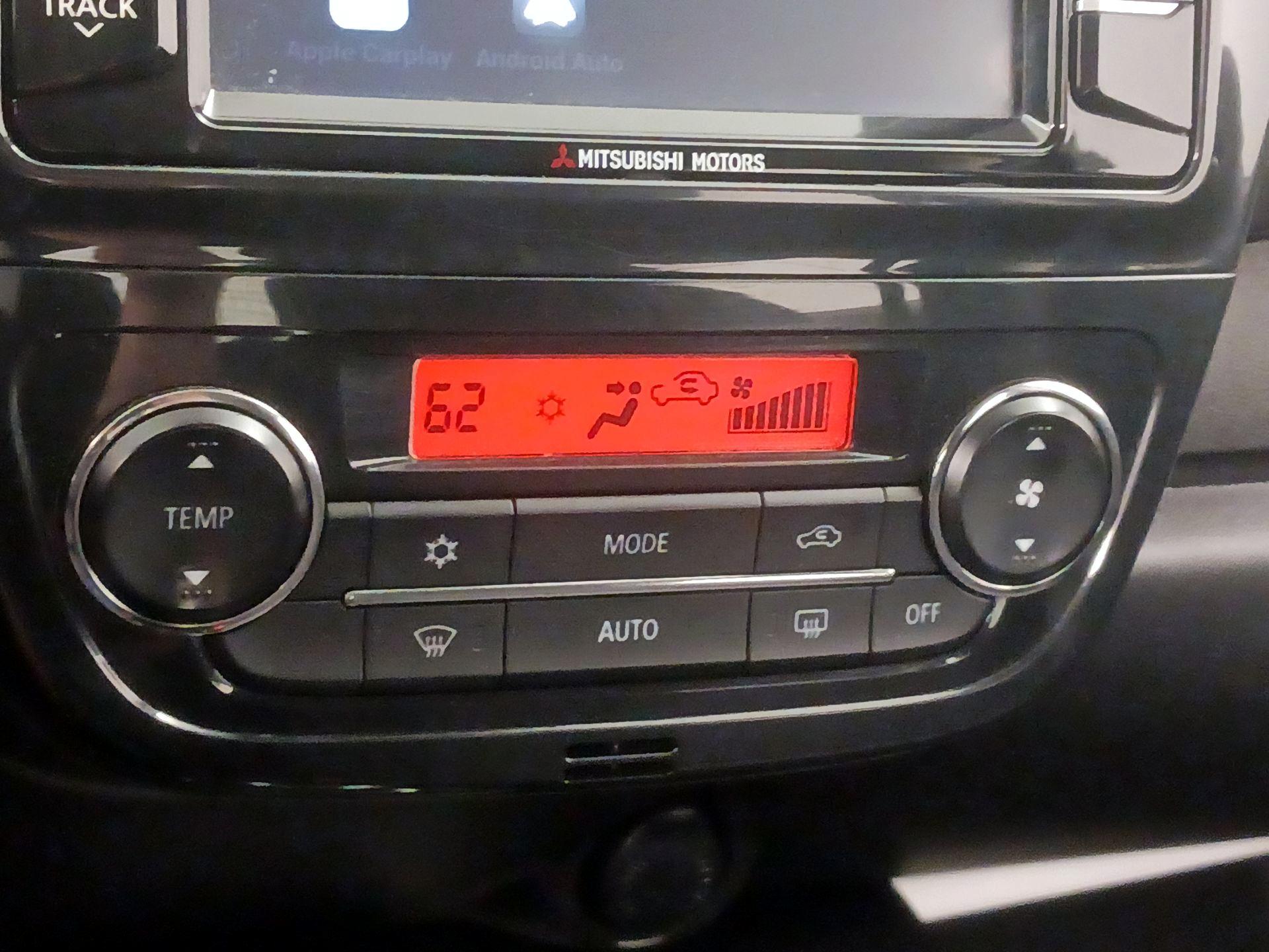Thumbnail: 2018 Mitsubishi Mirage - 16