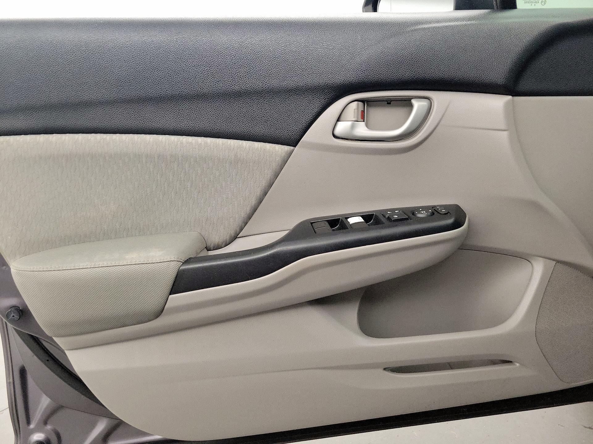 Thumbnail: 2015 Honda Civic - 12