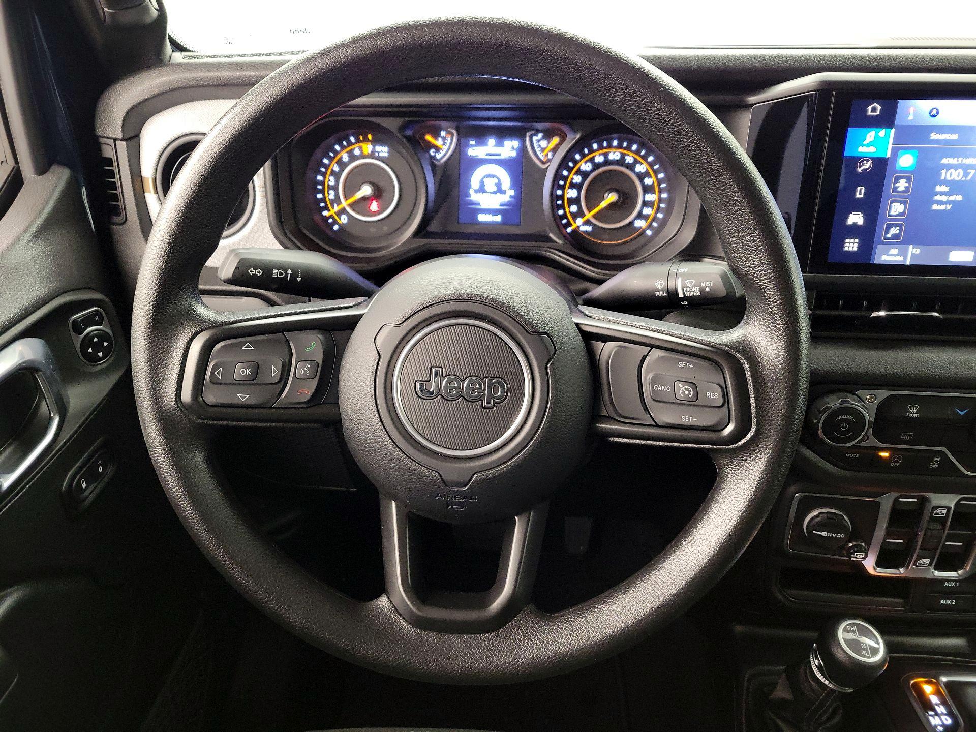 Thumbnail: 2025 Jeep Gladiator - 10