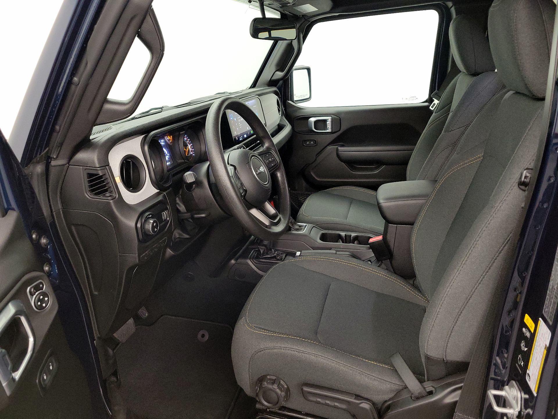 Thumbnail: 2025 Jeep Gladiator - 11