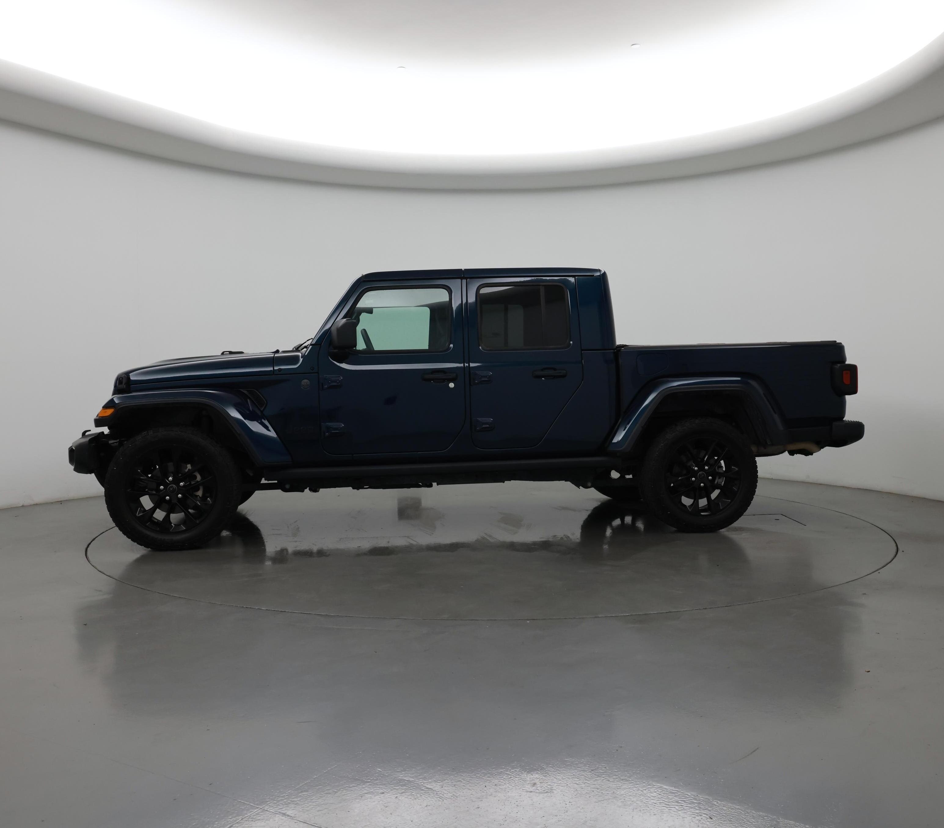Thumbnail: 2025 Jeep Gladiator - 3