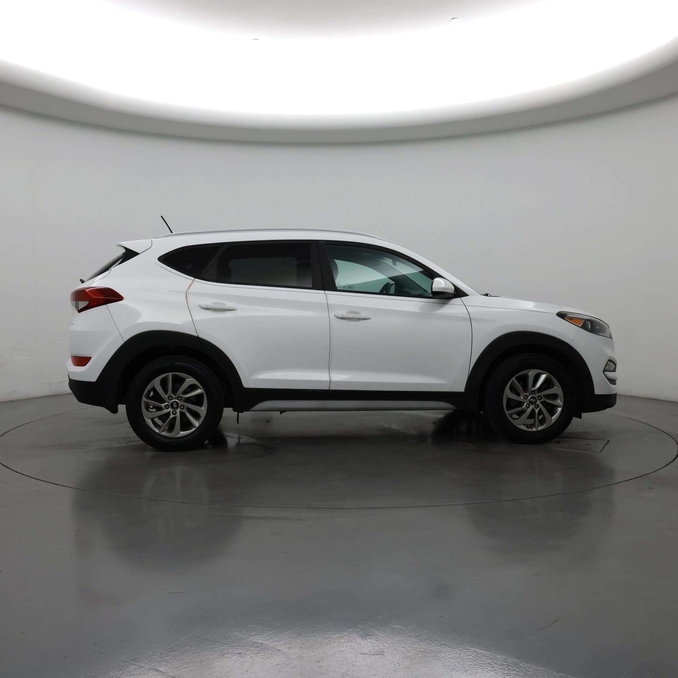 Thumbnail: 2017 Hyundai Tucson - 7