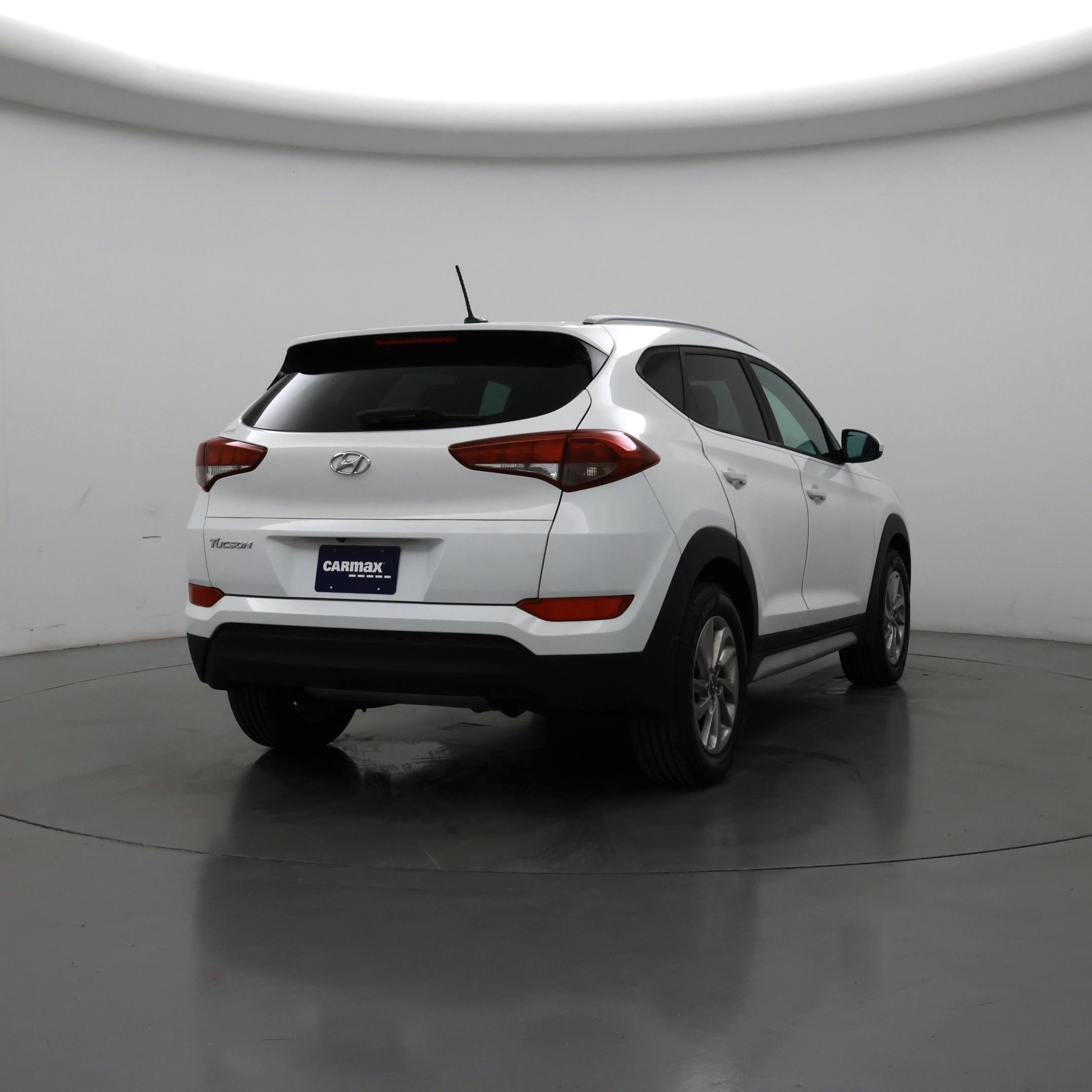 Thumbnail: 2017 Hyundai Tucson - 8