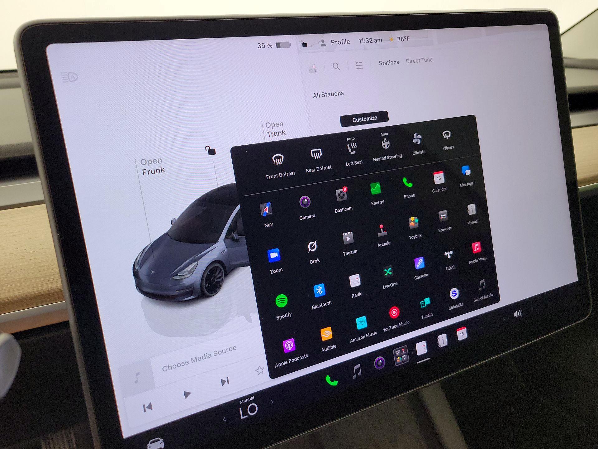 Thumbnail: 2023 Tesla Model 3 - 16