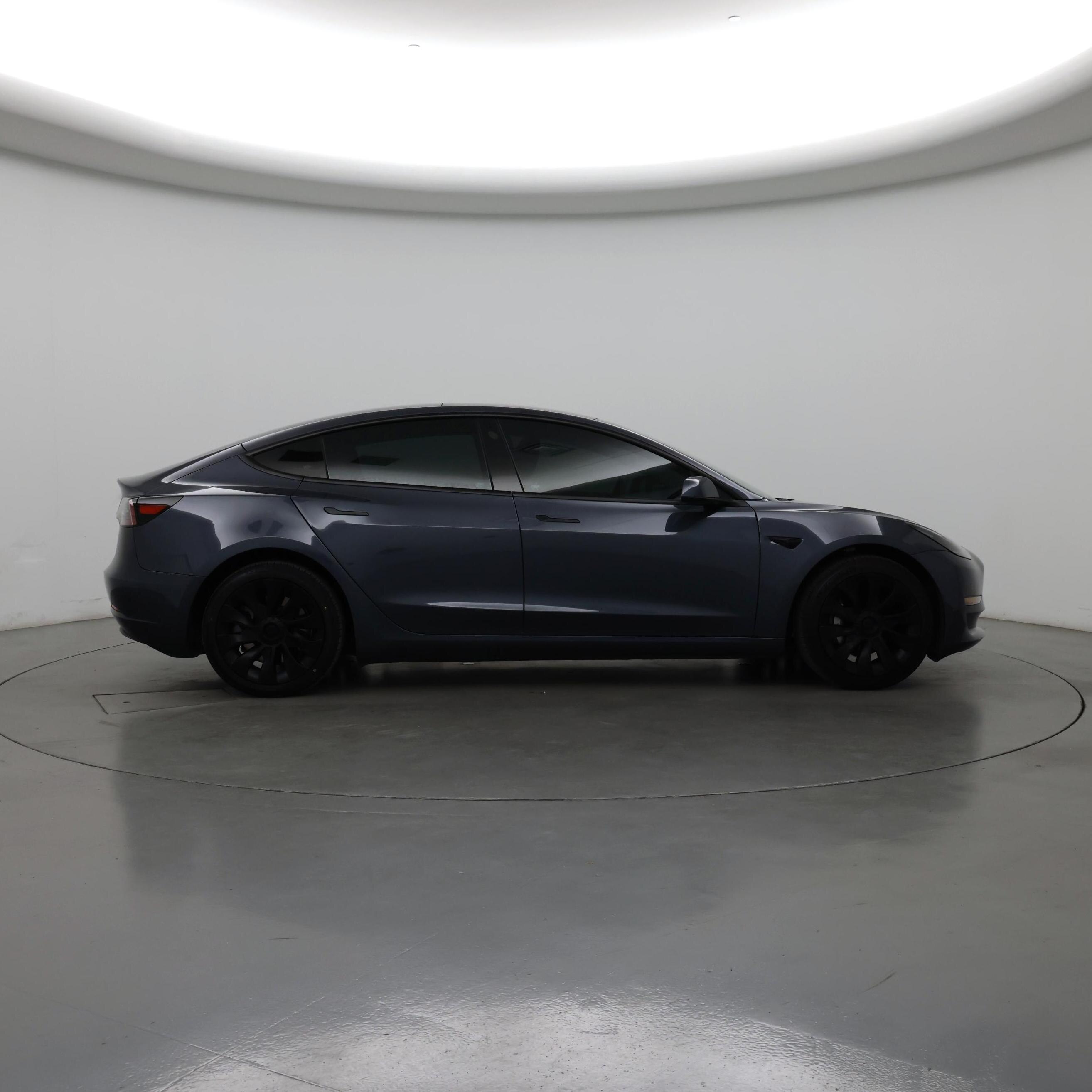 Thumbnail: 2023 Tesla Model 3 - 7