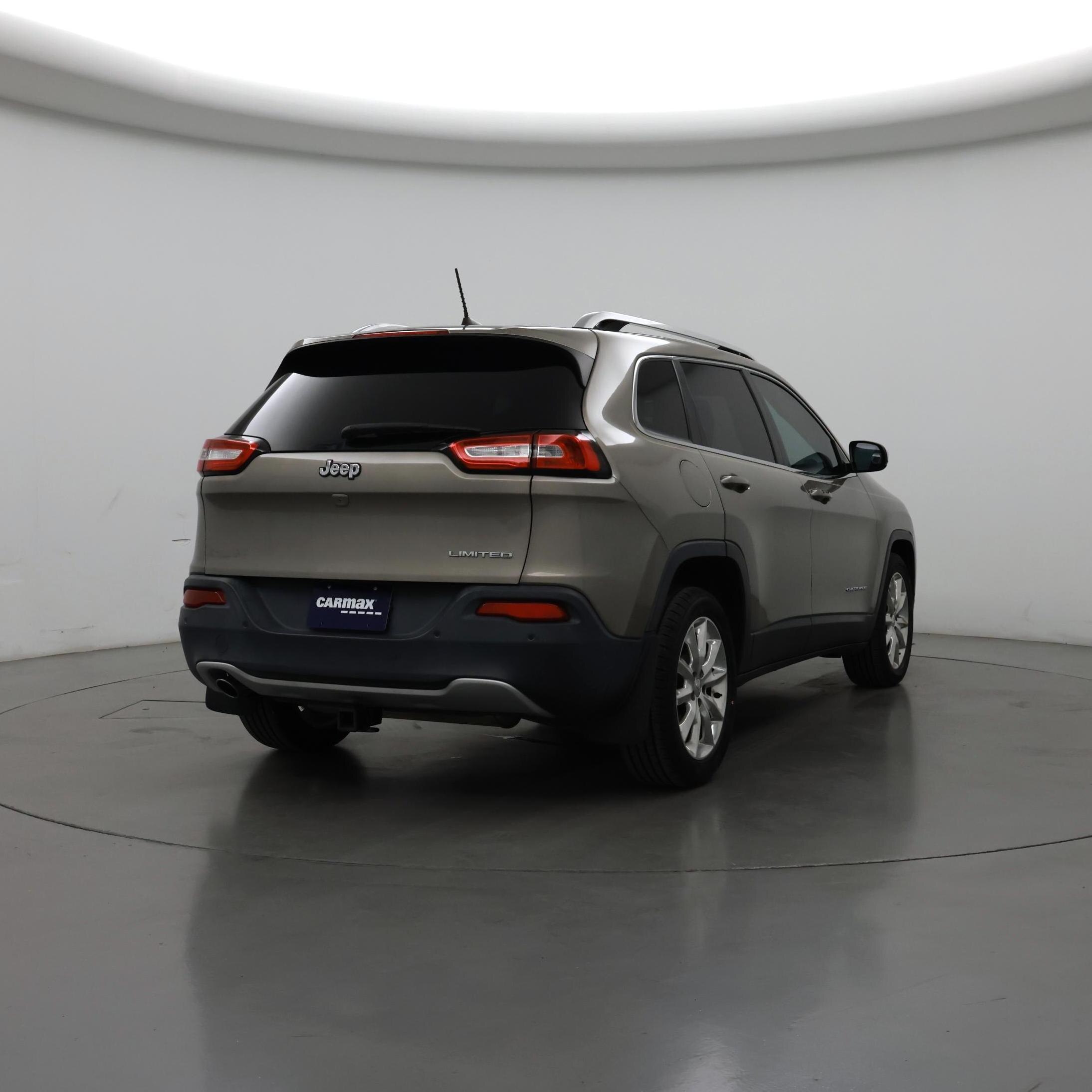 Thumbnail: 2017 Jeep Cherokee - 8