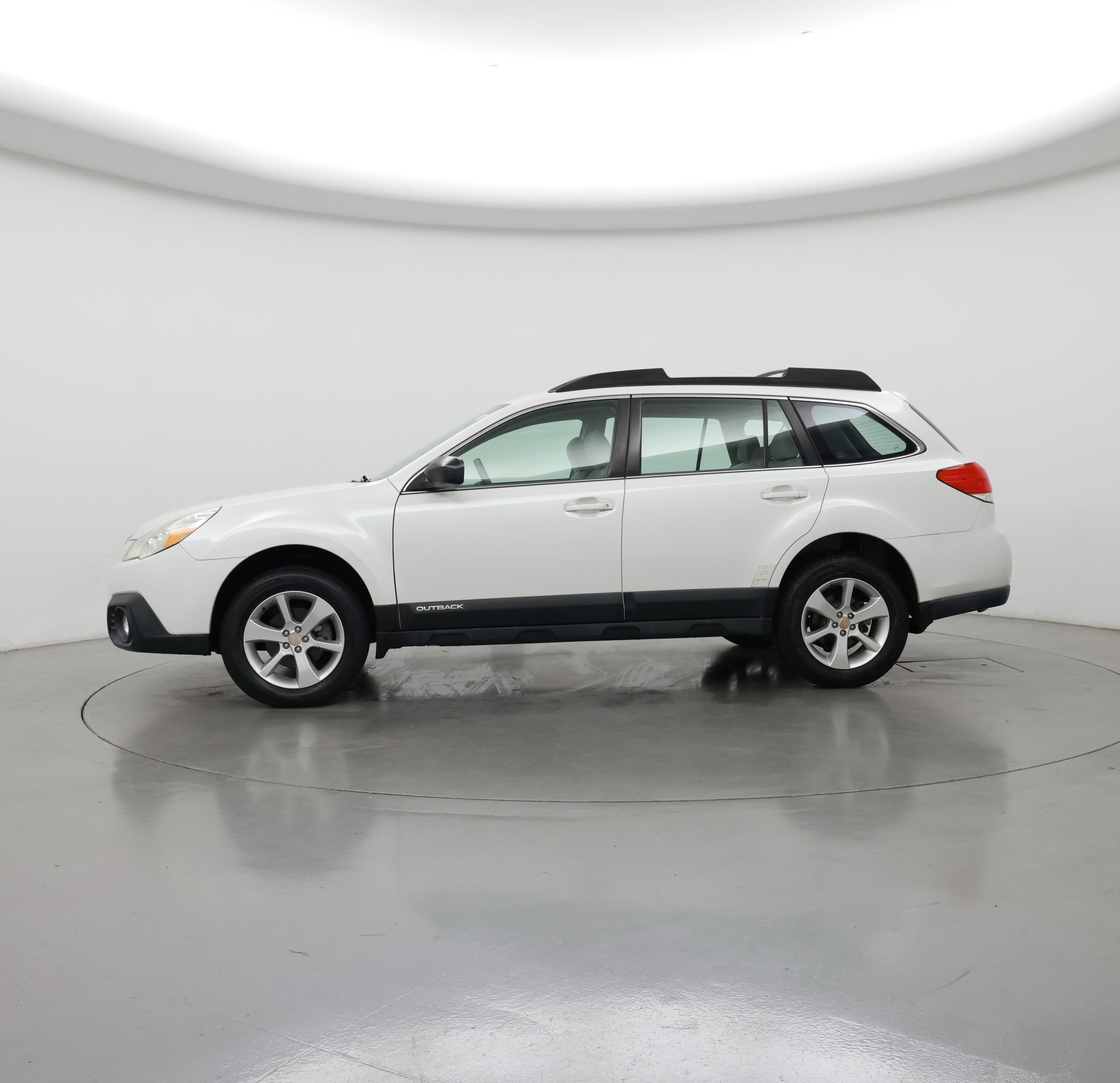 Thumbnail: 2014 Subaru Outback - 3