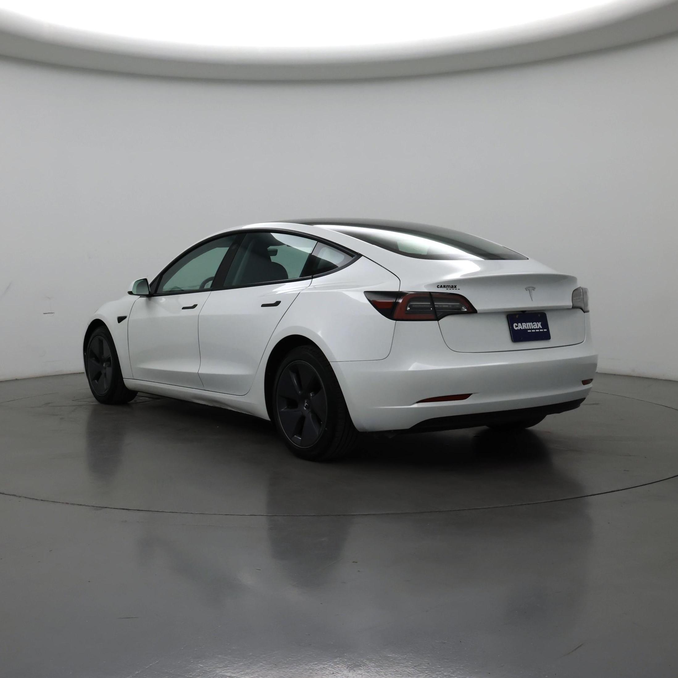 Thumbnail: 2023 Tesla Model 3 - 2