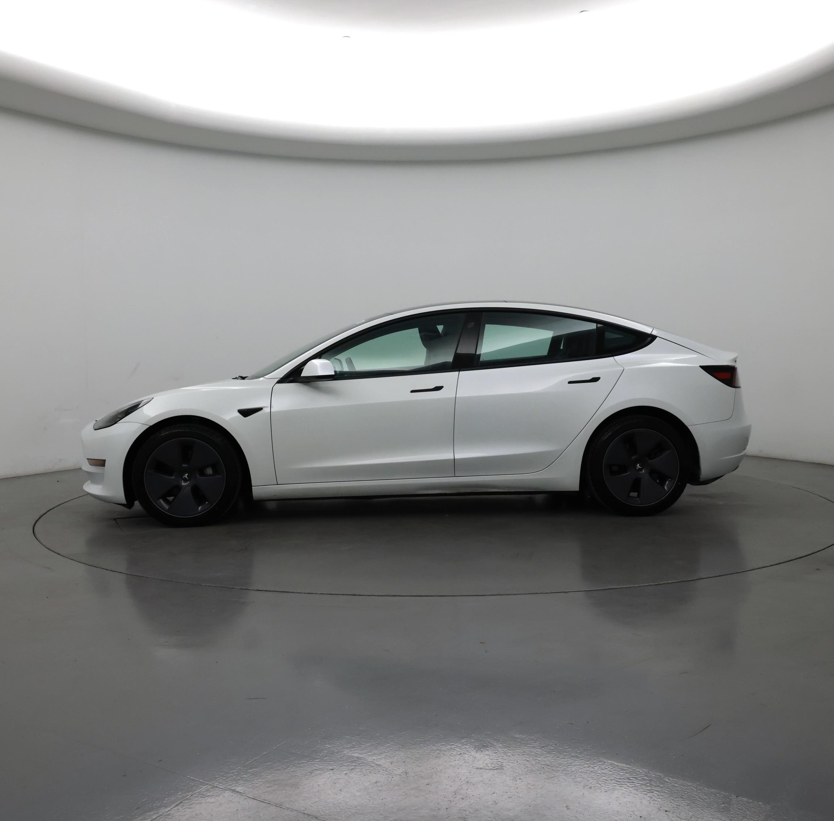 Thumbnail: 2023 Tesla Model 3 - 3