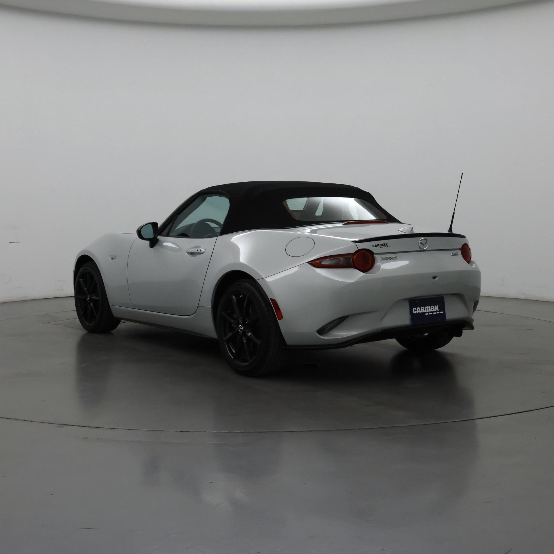 Thumbnail: 2019 Mazda MX-5 Miata - 2