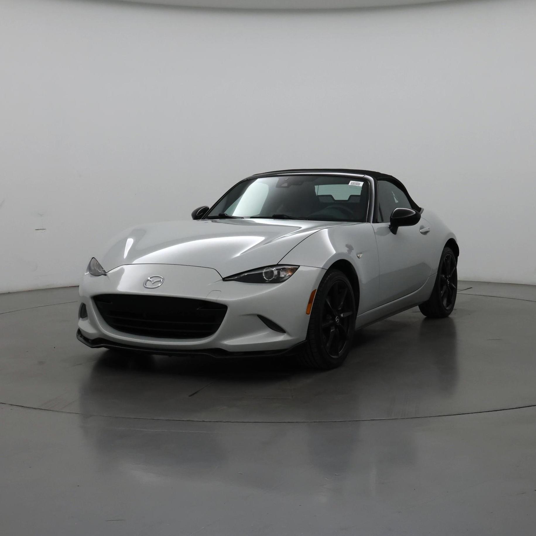 Thumbnail: 2019 Mazda MX-5 Miata - 4
