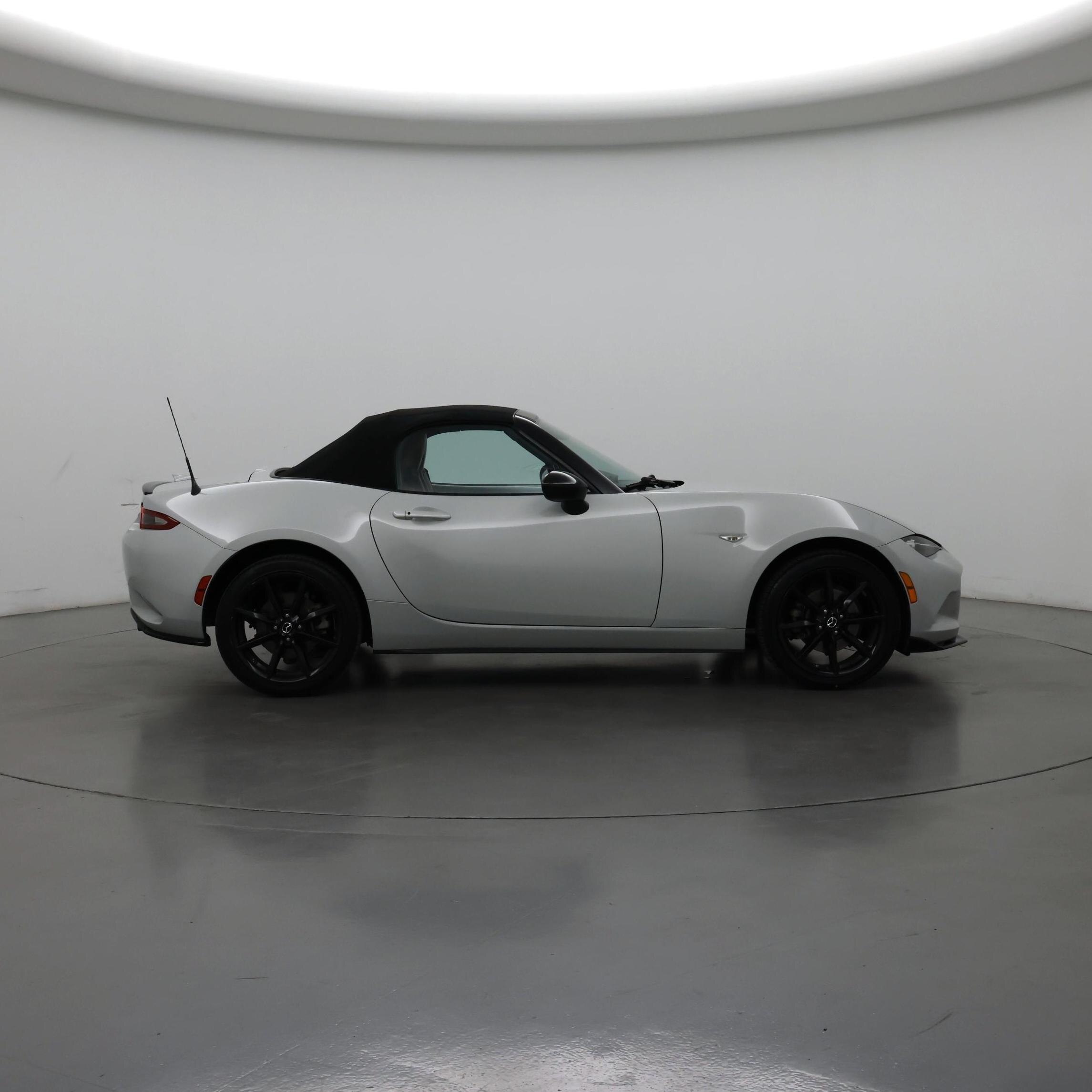 Thumbnail: 2019 Mazda MX-5 Miata - 7