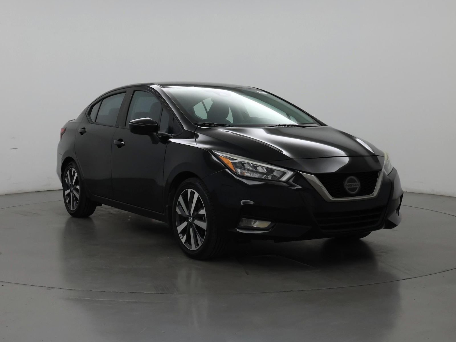 2021 Nissan Versa Sedan 2