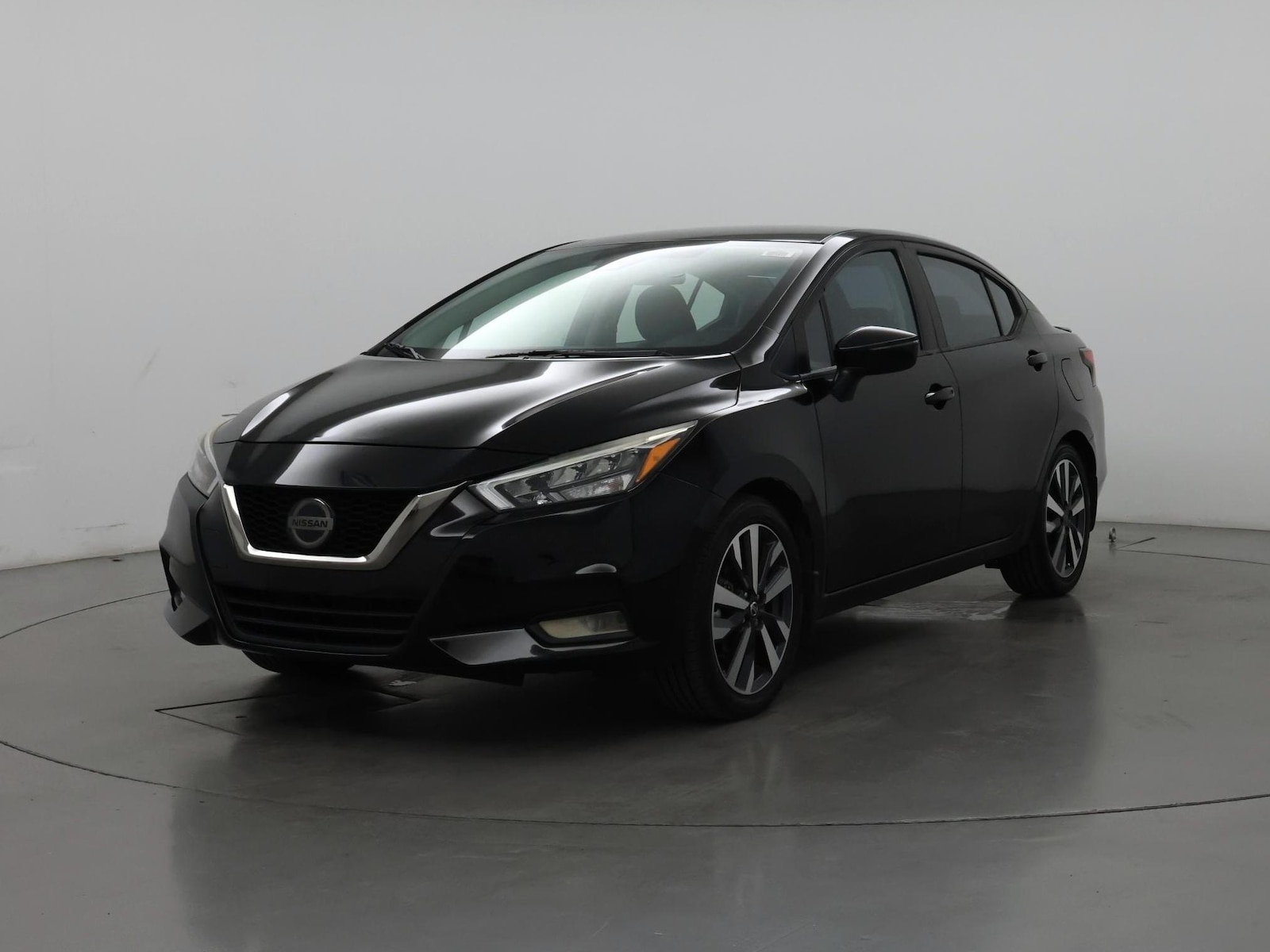 2021 Nissan Versa Sedan 5