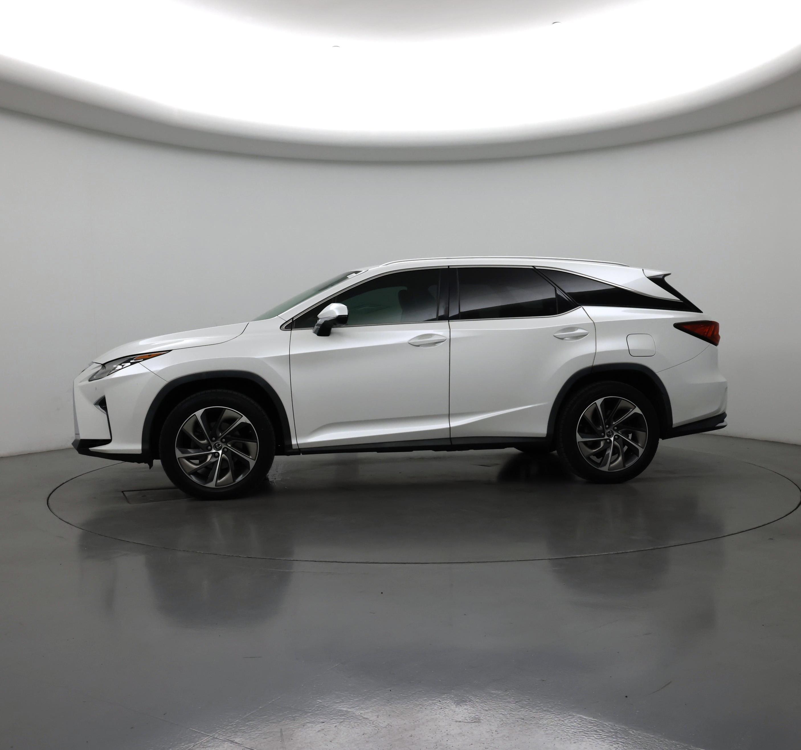 Thumbnail: 2018 Lexus RX - 3