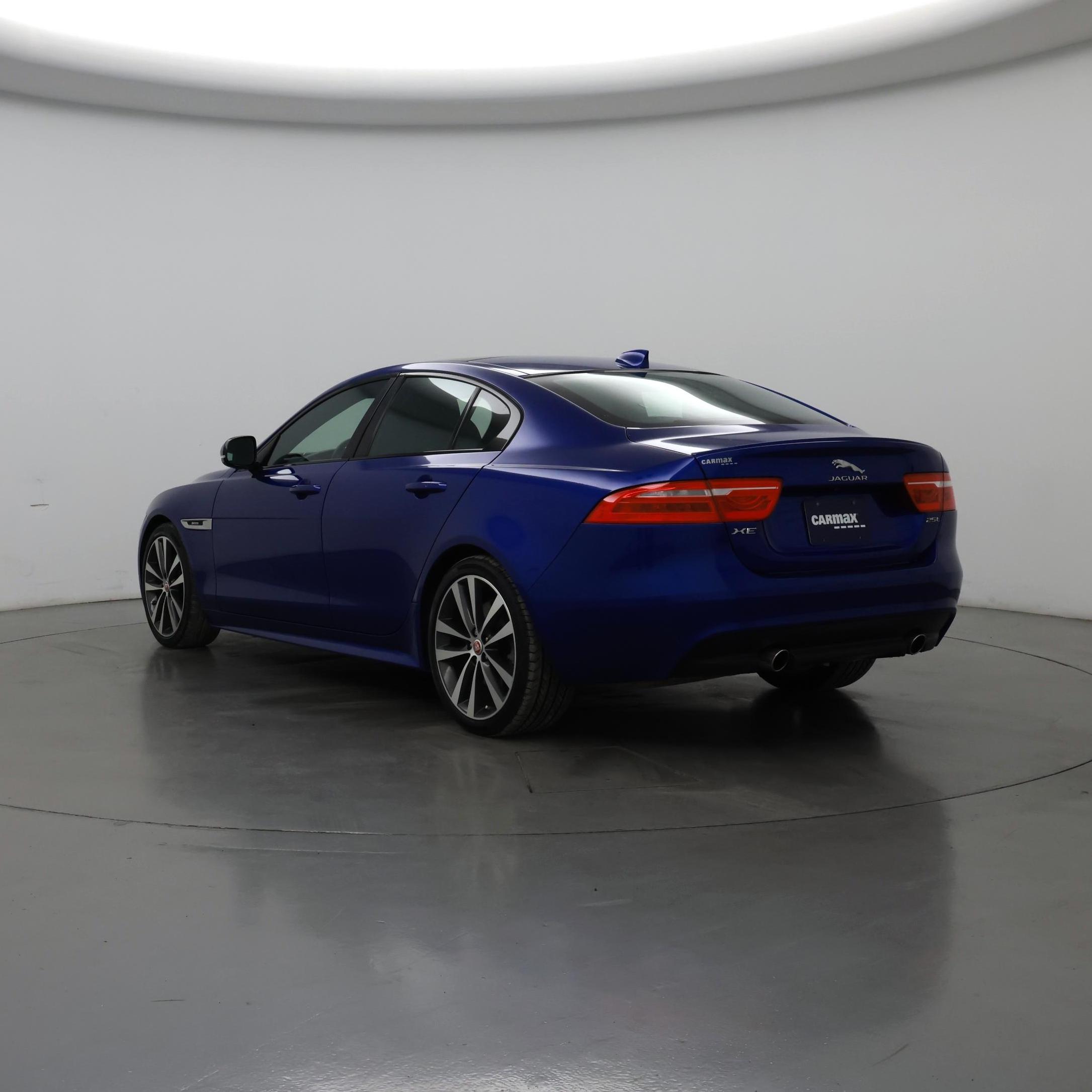 Thumbnail: 2018 Jaguar XE - 2