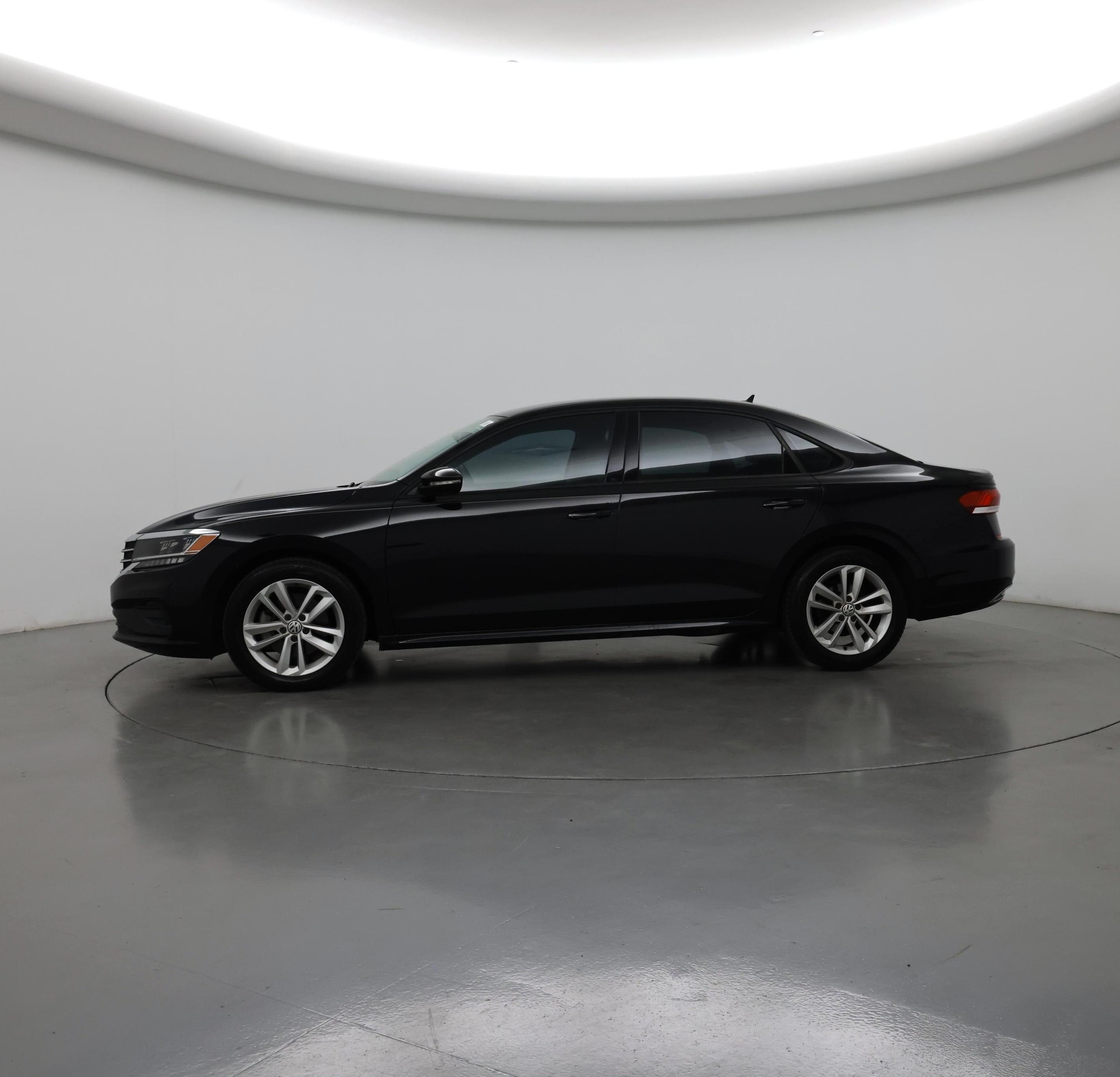 Thumbnail: 2021 Volkswagen Passat - 3