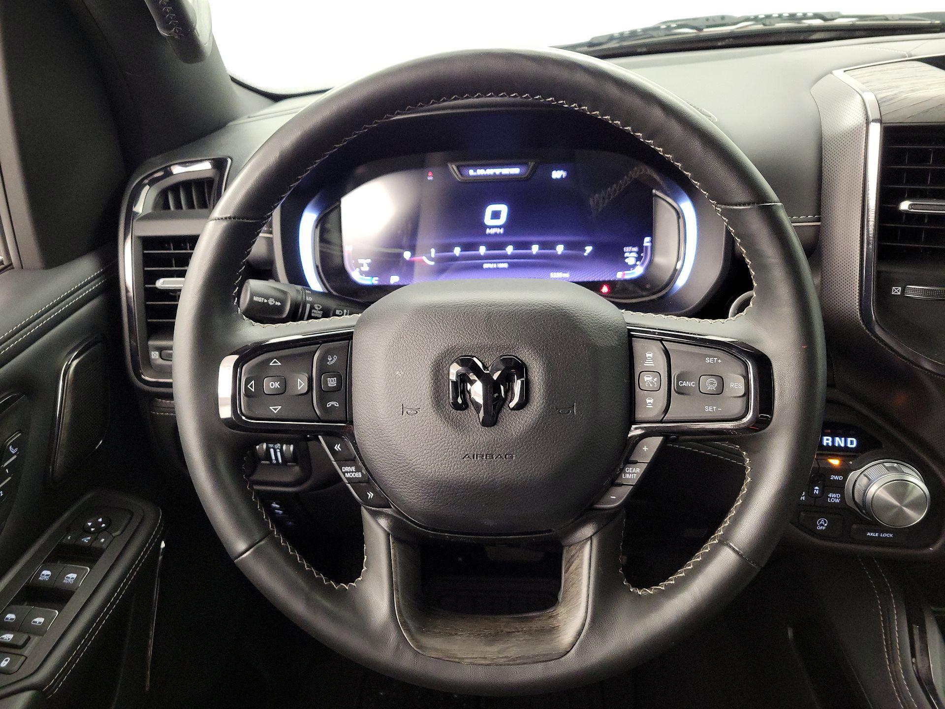 Thumbnail: 2025 RAM 1500 - 10