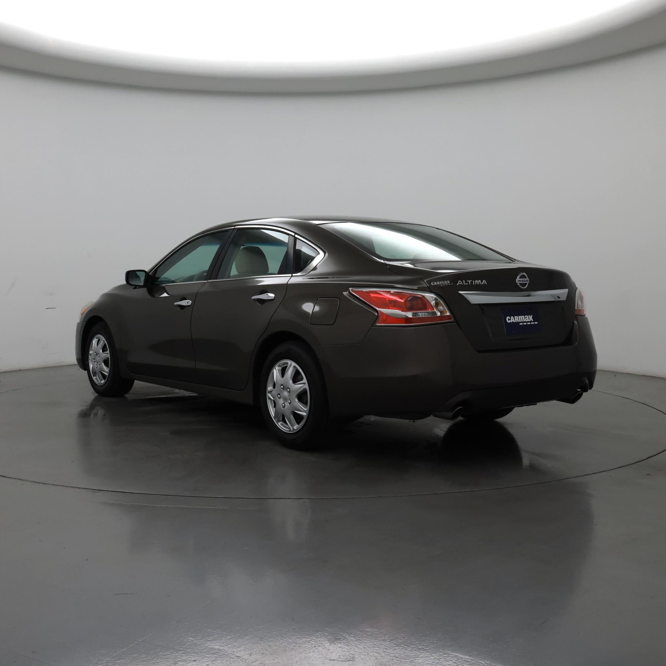 Thumbnail: 2015 Nissan Altima - 2
