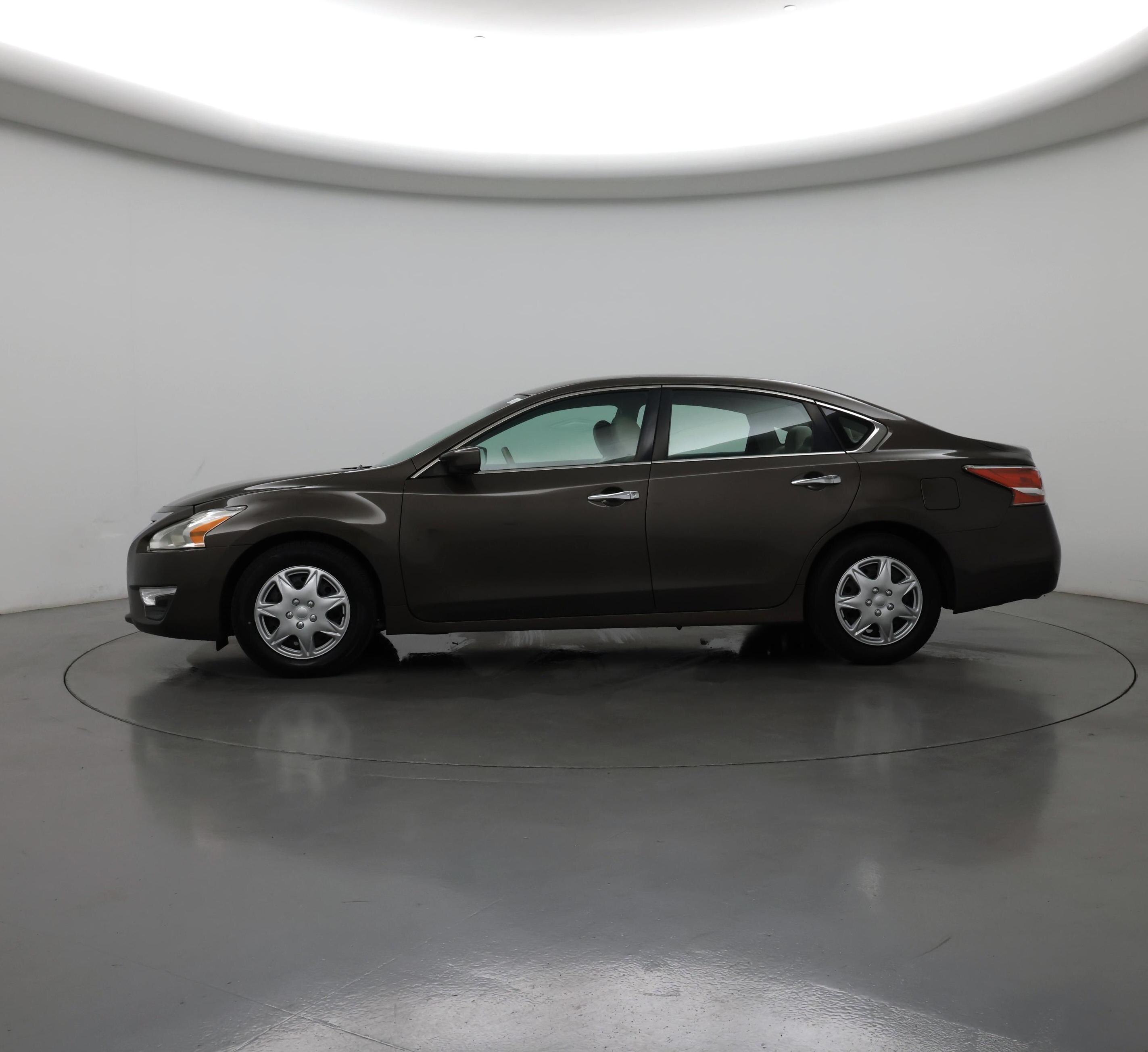 Thumbnail: 2015 Nissan Altima - 3