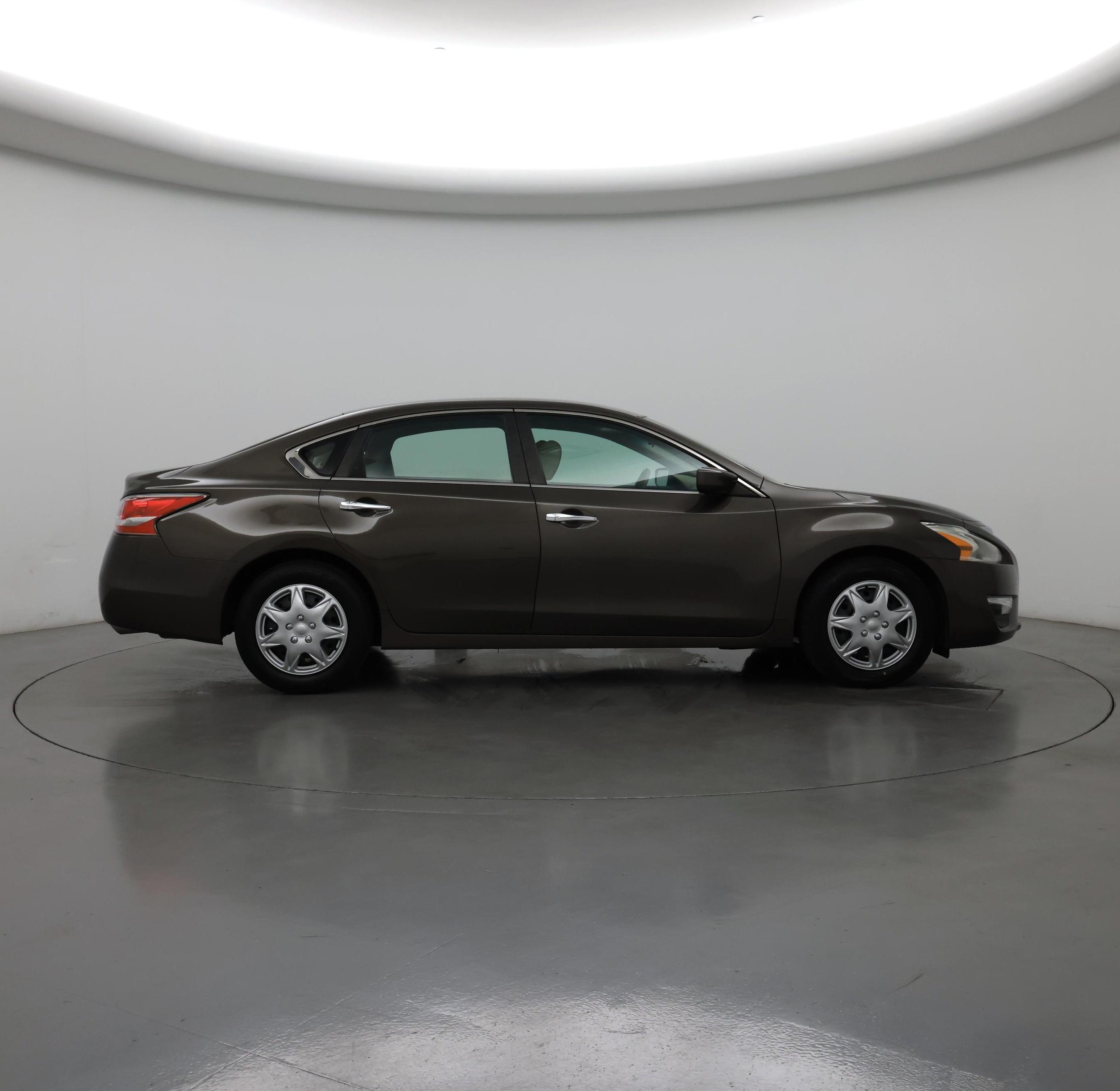 Thumbnail: 2015 Nissan Altima - 7