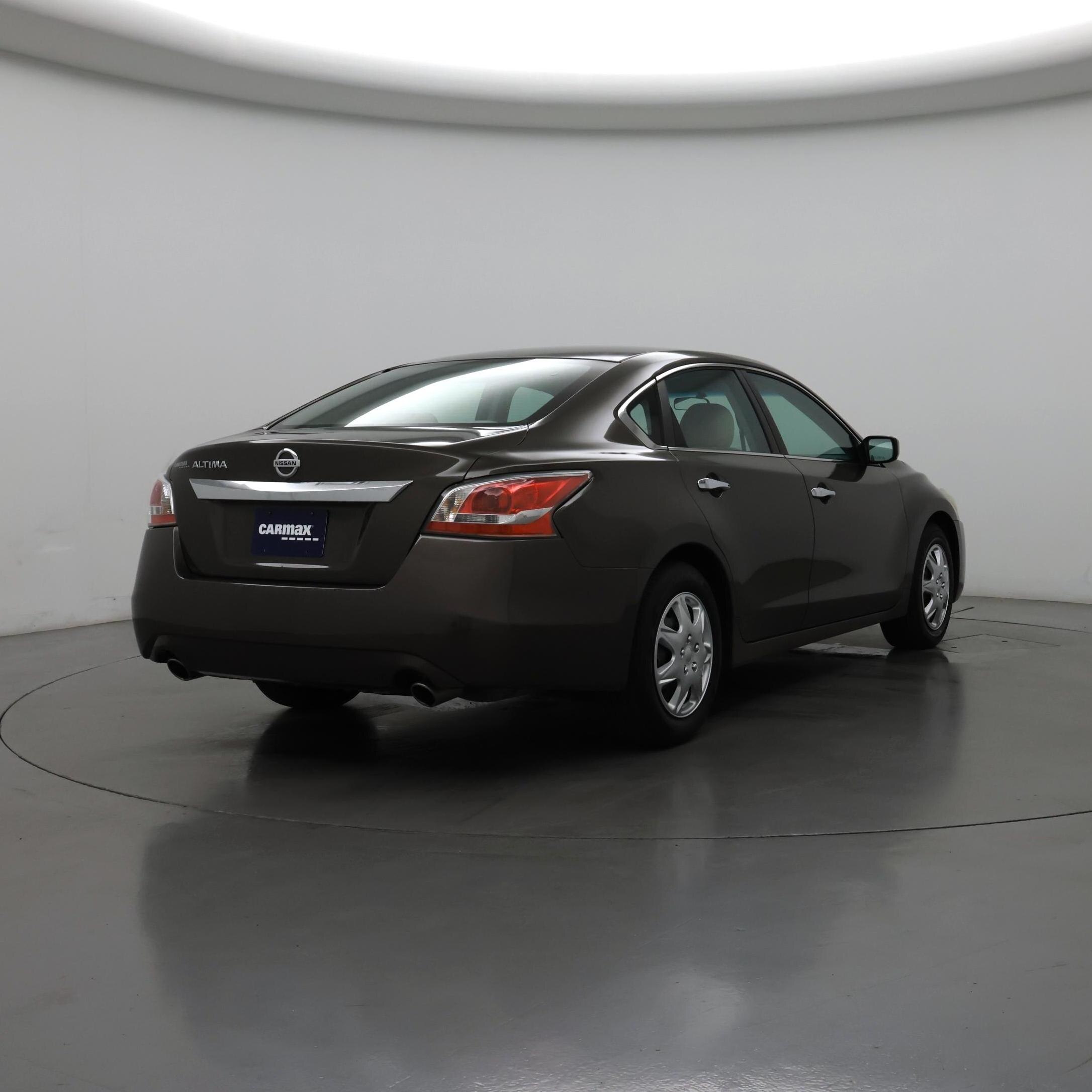 Thumbnail: 2015 Nissan Altima - 8