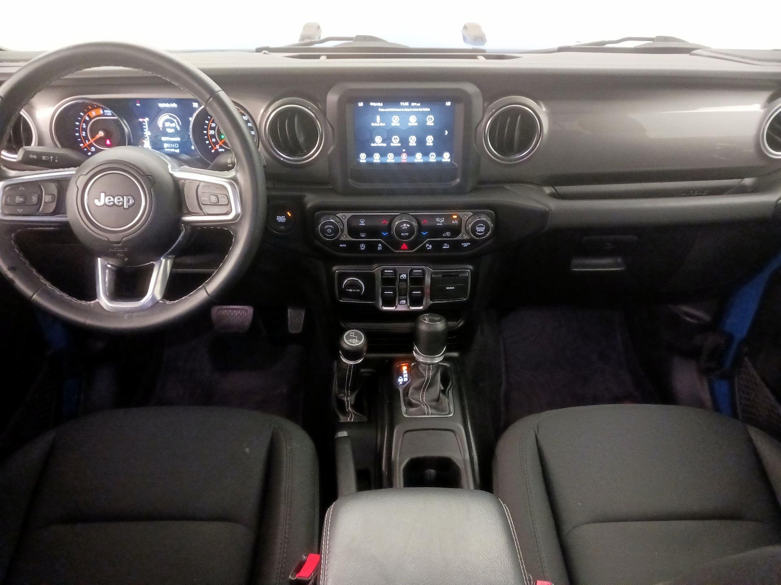 Apple CarPlay® & Android Auto™