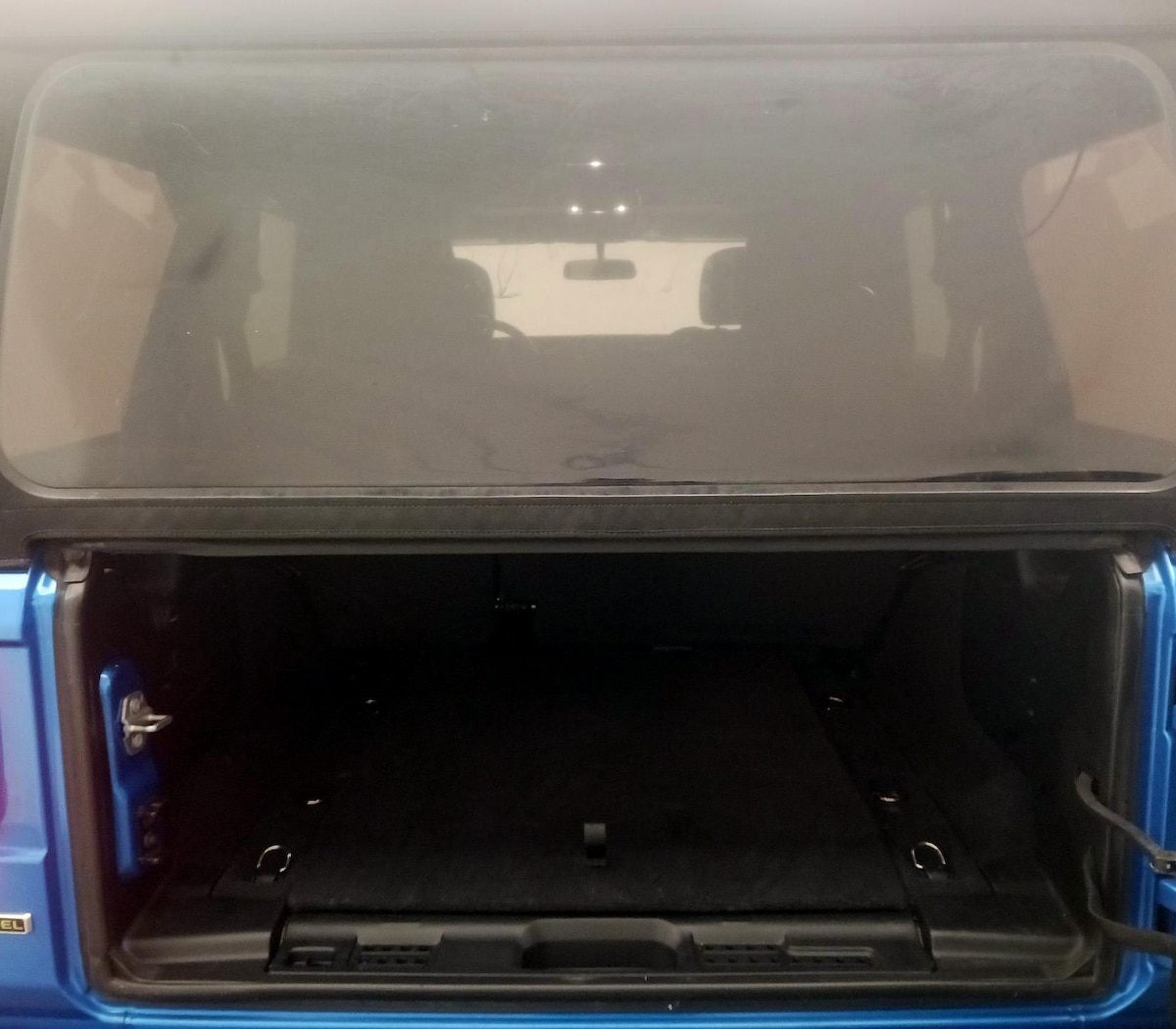 Trunk/Cargo (Seats Up)