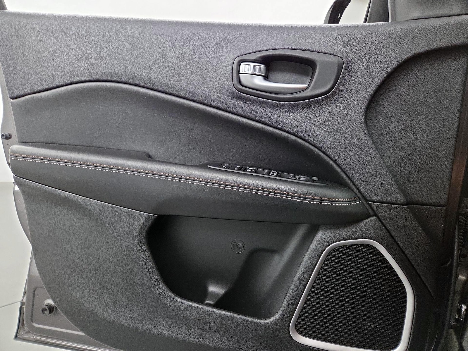 2018 Jeep Compass Latitude - Photo 13