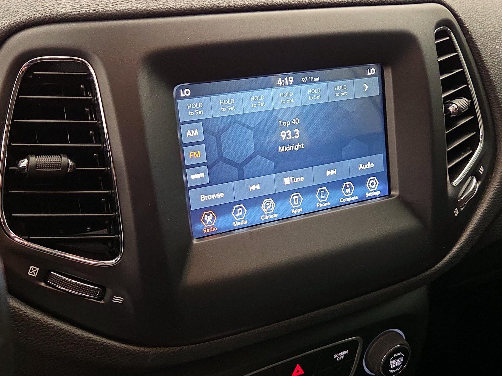 2018 Jeep Compass Latitude - Photo 16