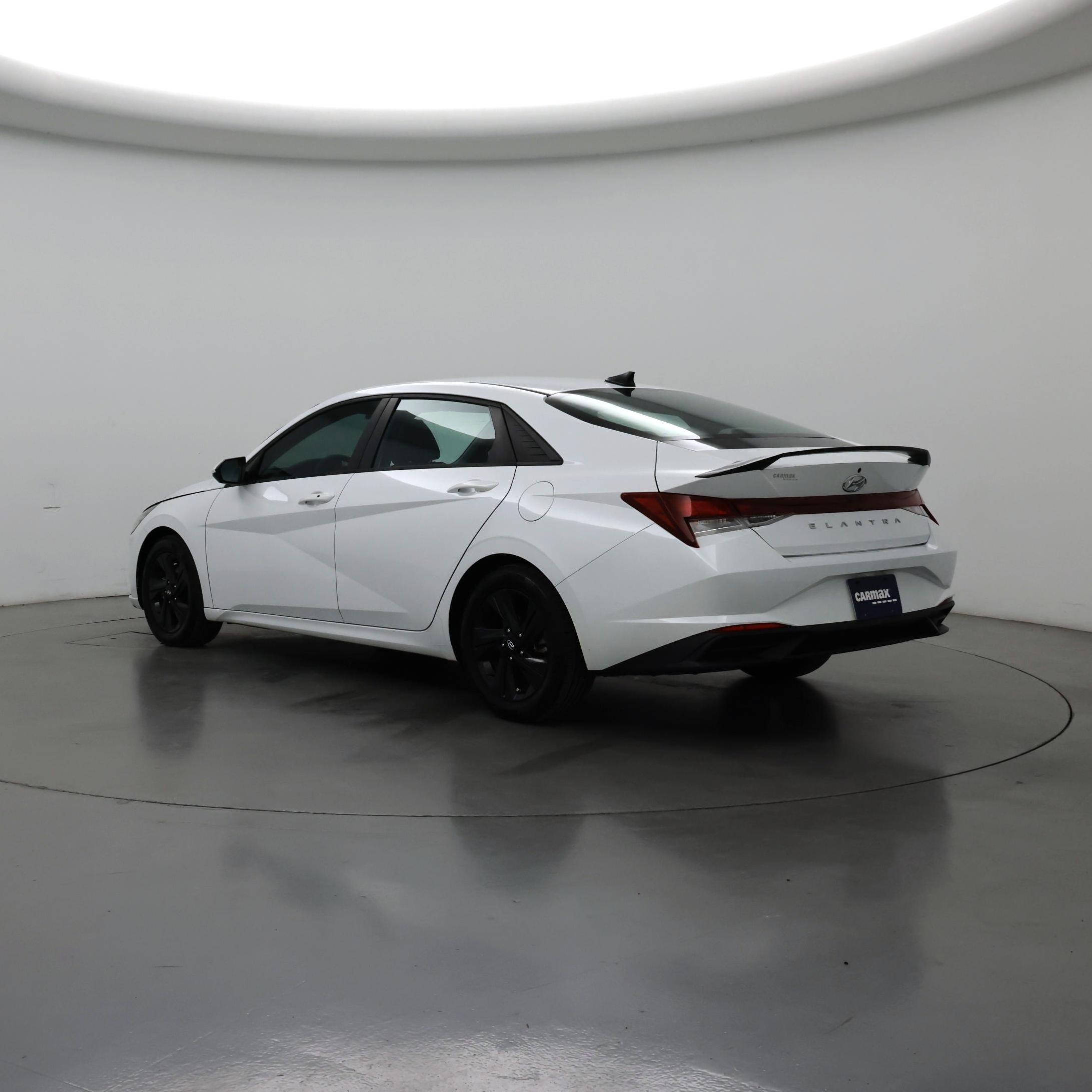 Thumbnail: 2021 Hyundai Elantra - 2