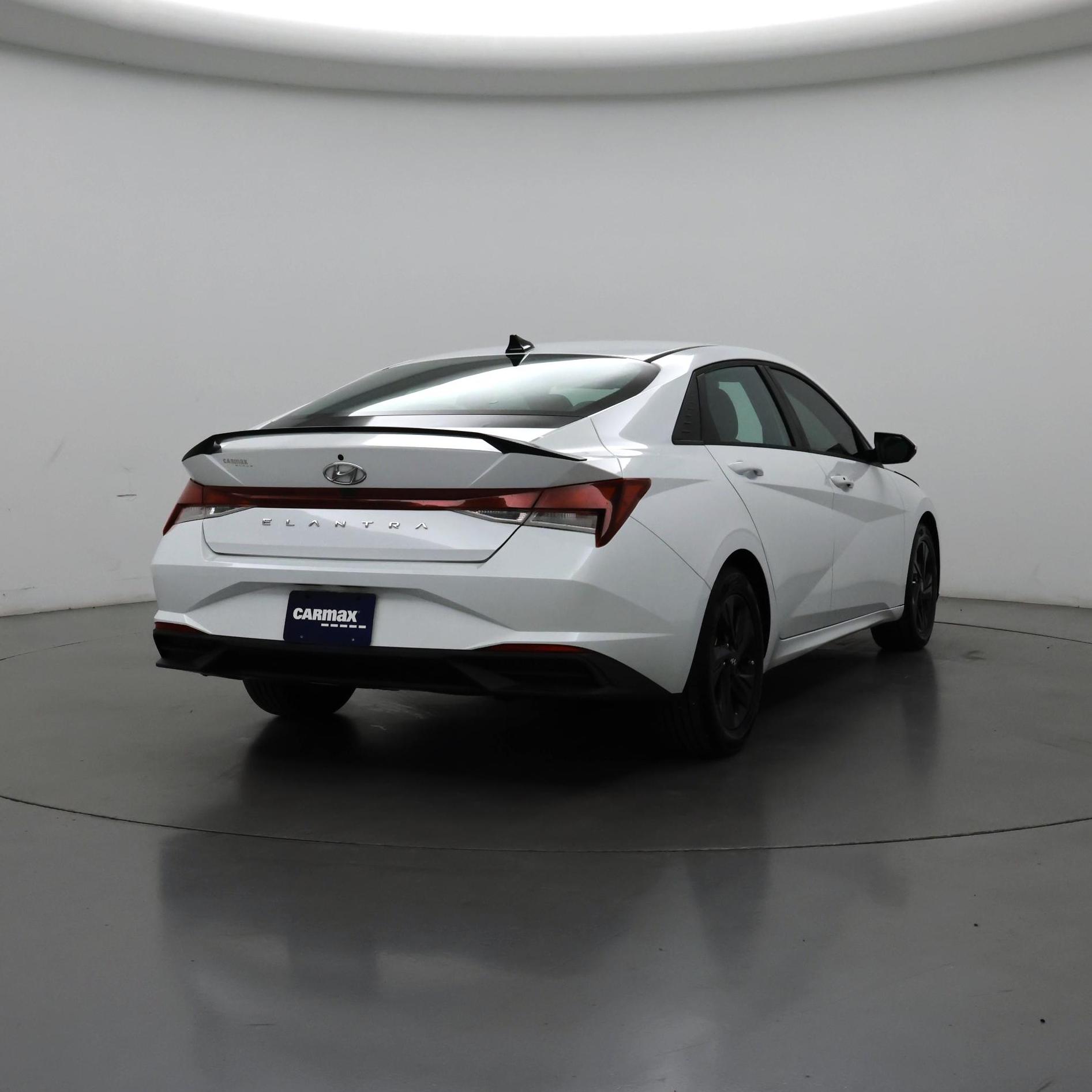 Thumbnail: 2021 Hyundai Elantra - 8
