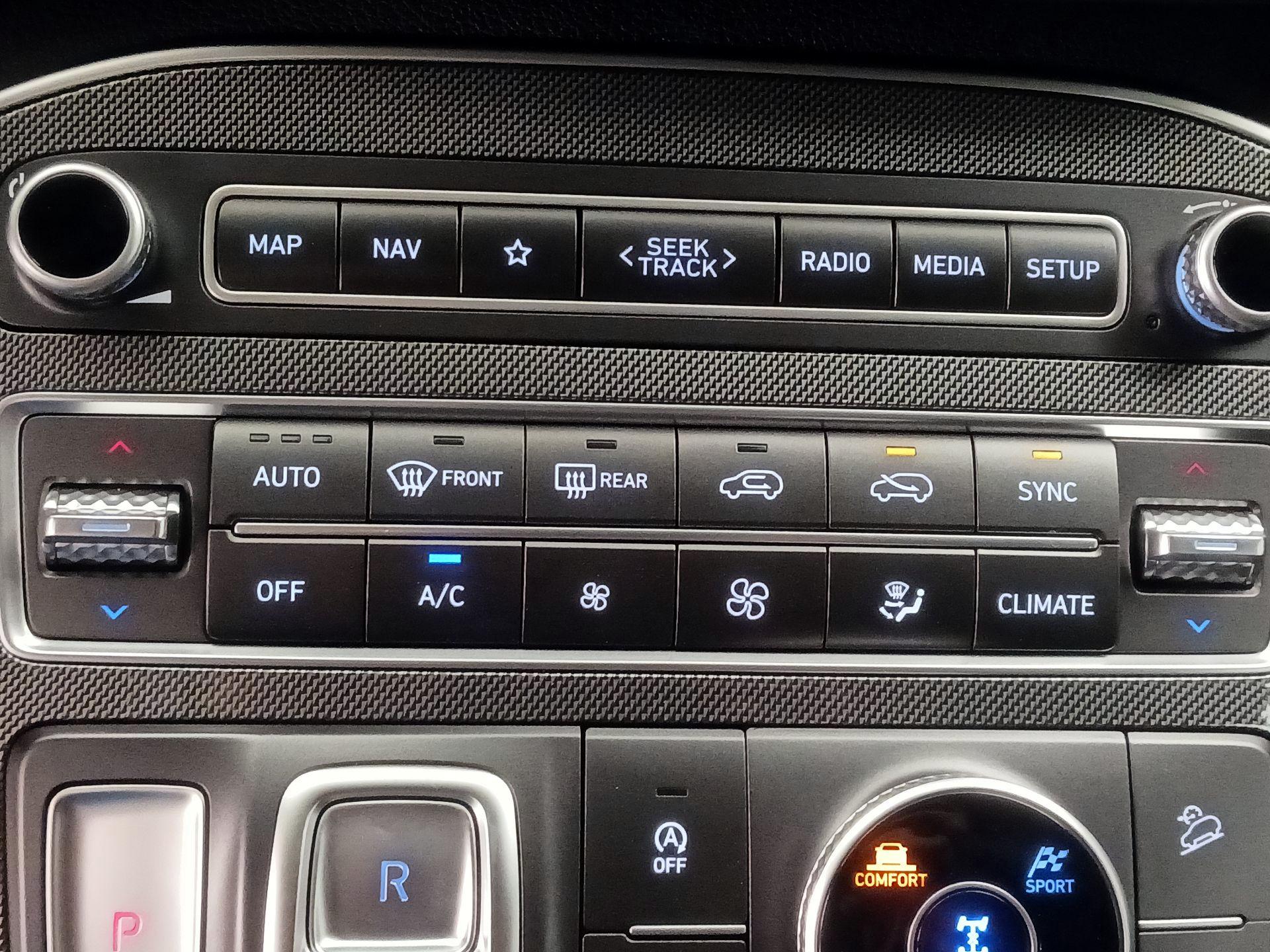 Thumbnail: 2023 Hyundai Santa Fe - 17