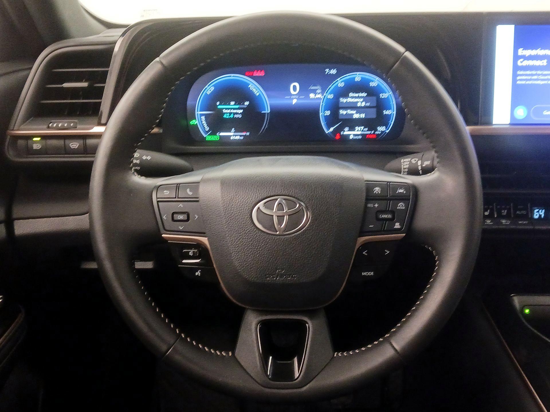 Thumbnail: 2026 Toyota Crown - 10