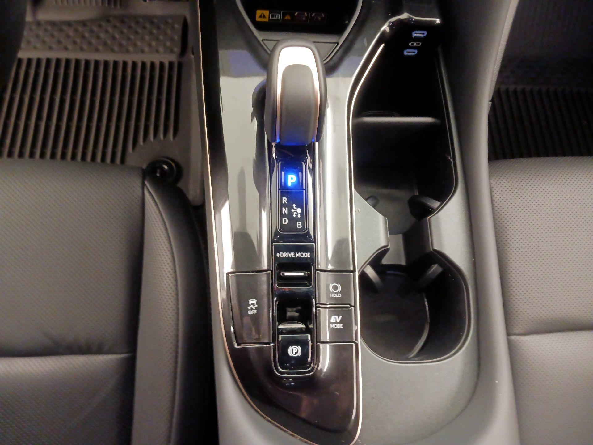 Thumbnail: 2026 Toyota Crown - 18