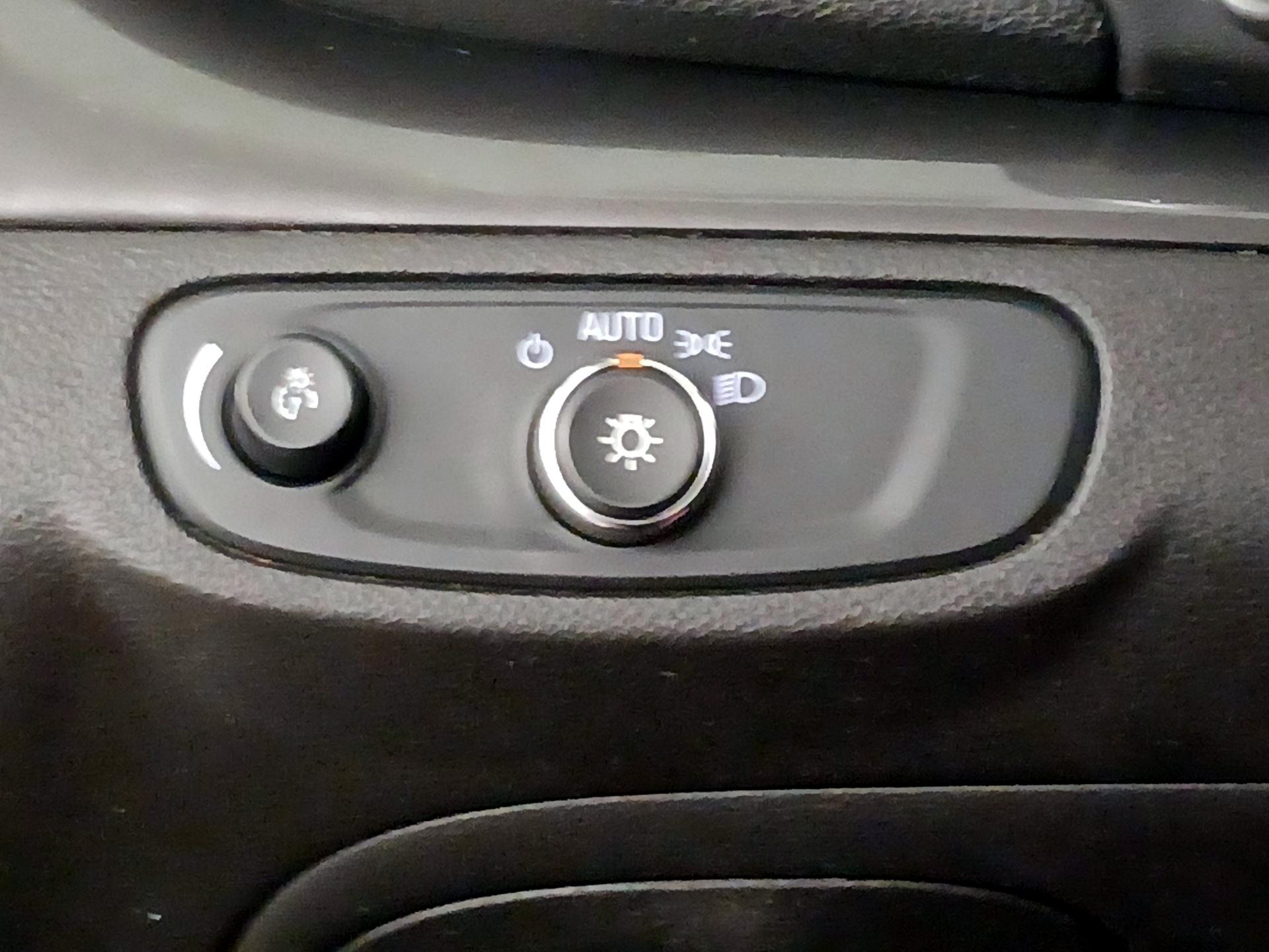 Thumbnail: 2017 Buick Encore - 13