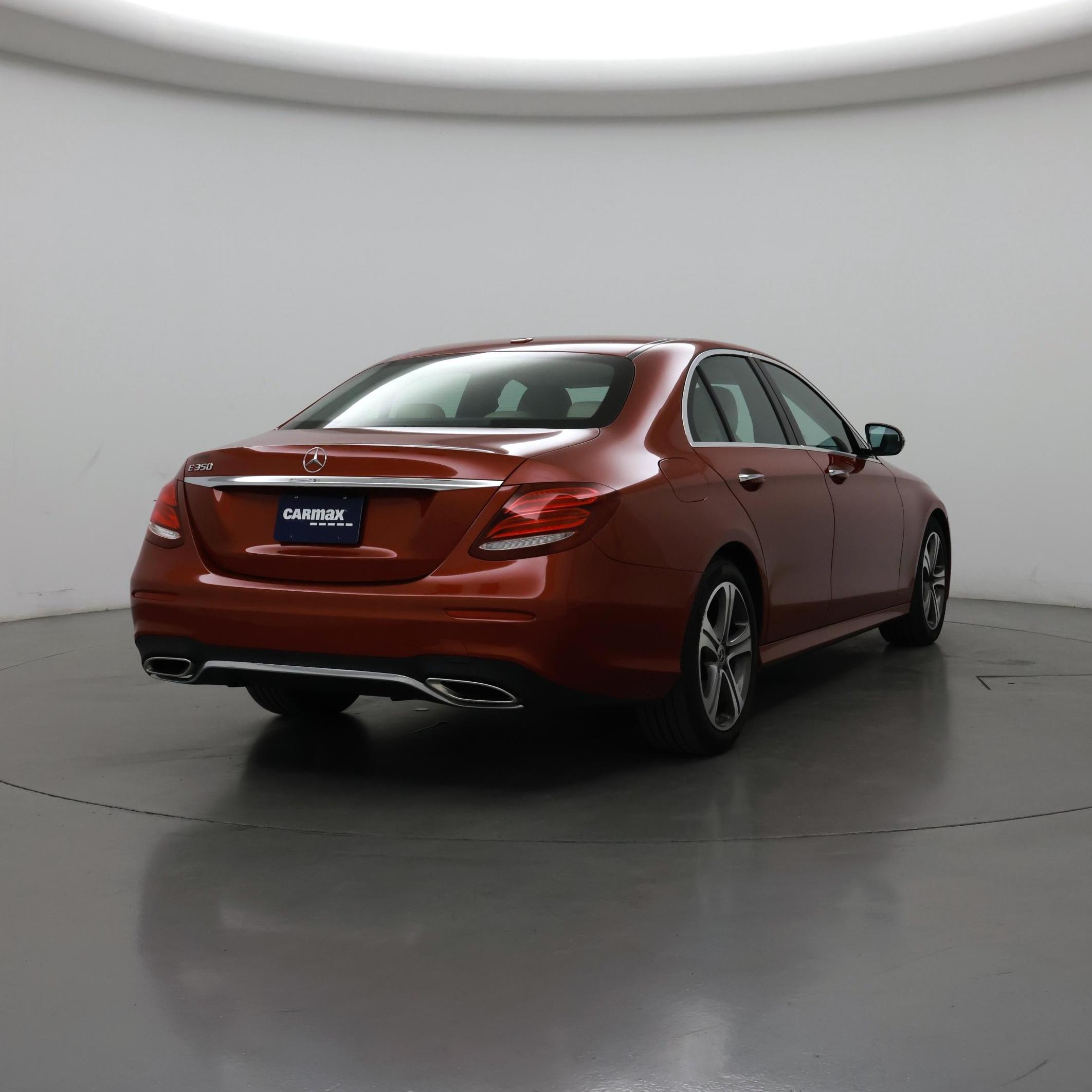 Thumbnail: 2020 Mercedes-Benz E-Class - 8