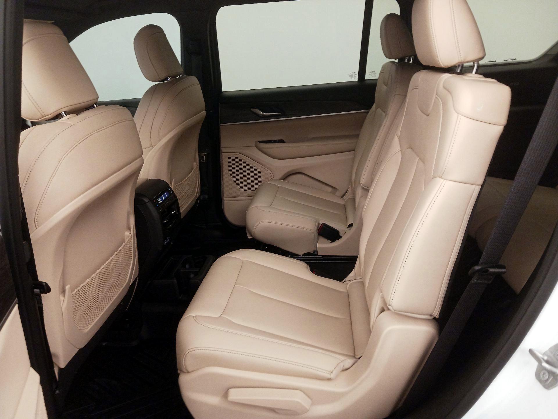 Thumbnail: 2025 Jeep Grand Cherokee L - 20