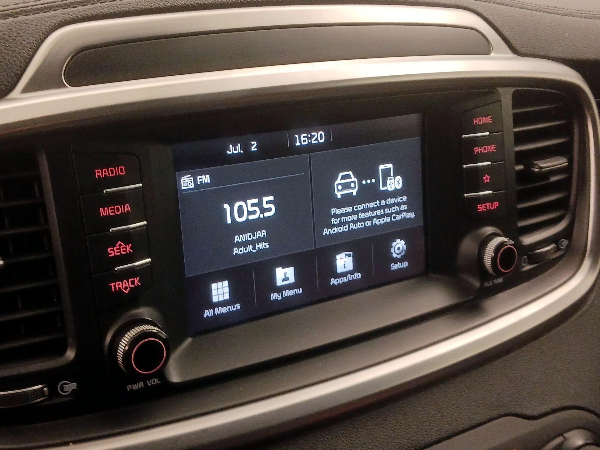 Thumbnail: 2020 Kia Sorento - 15