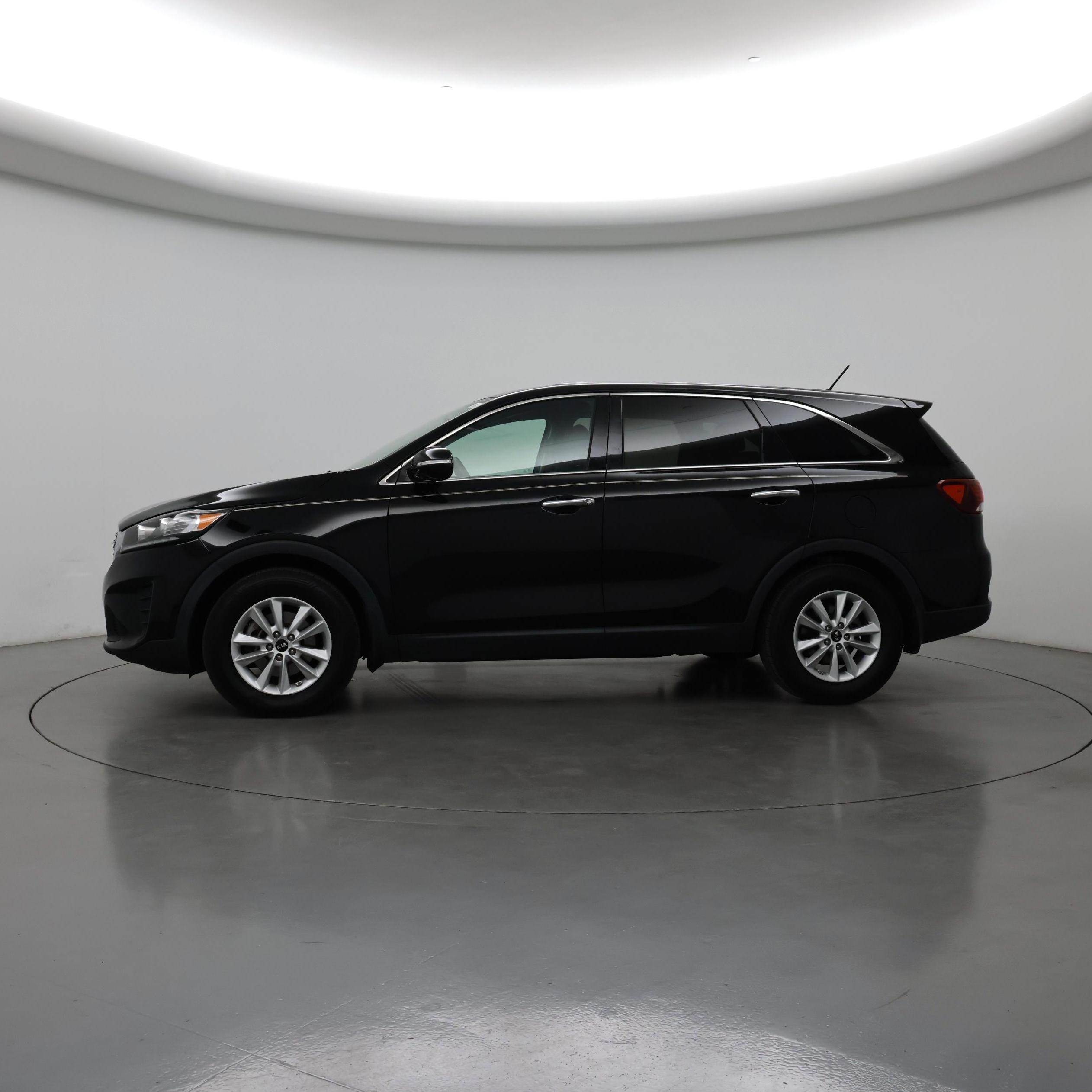 Thumbnail: 2020 Kia Sorento - 3