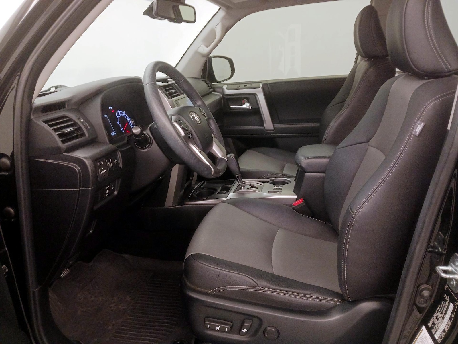 2022 Toyota 4Runner SR5 Premium - Photo 12