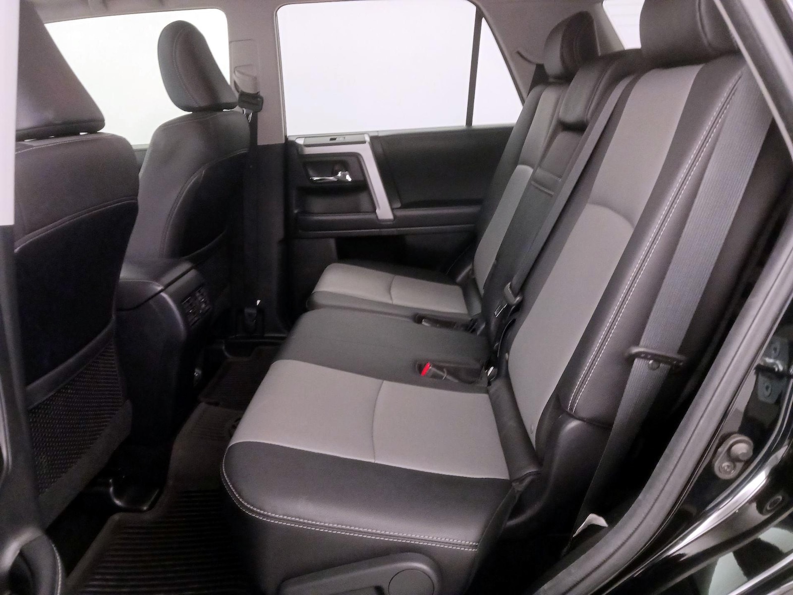 2022 Toyota 4Runner SR5 Premium - Photo 22