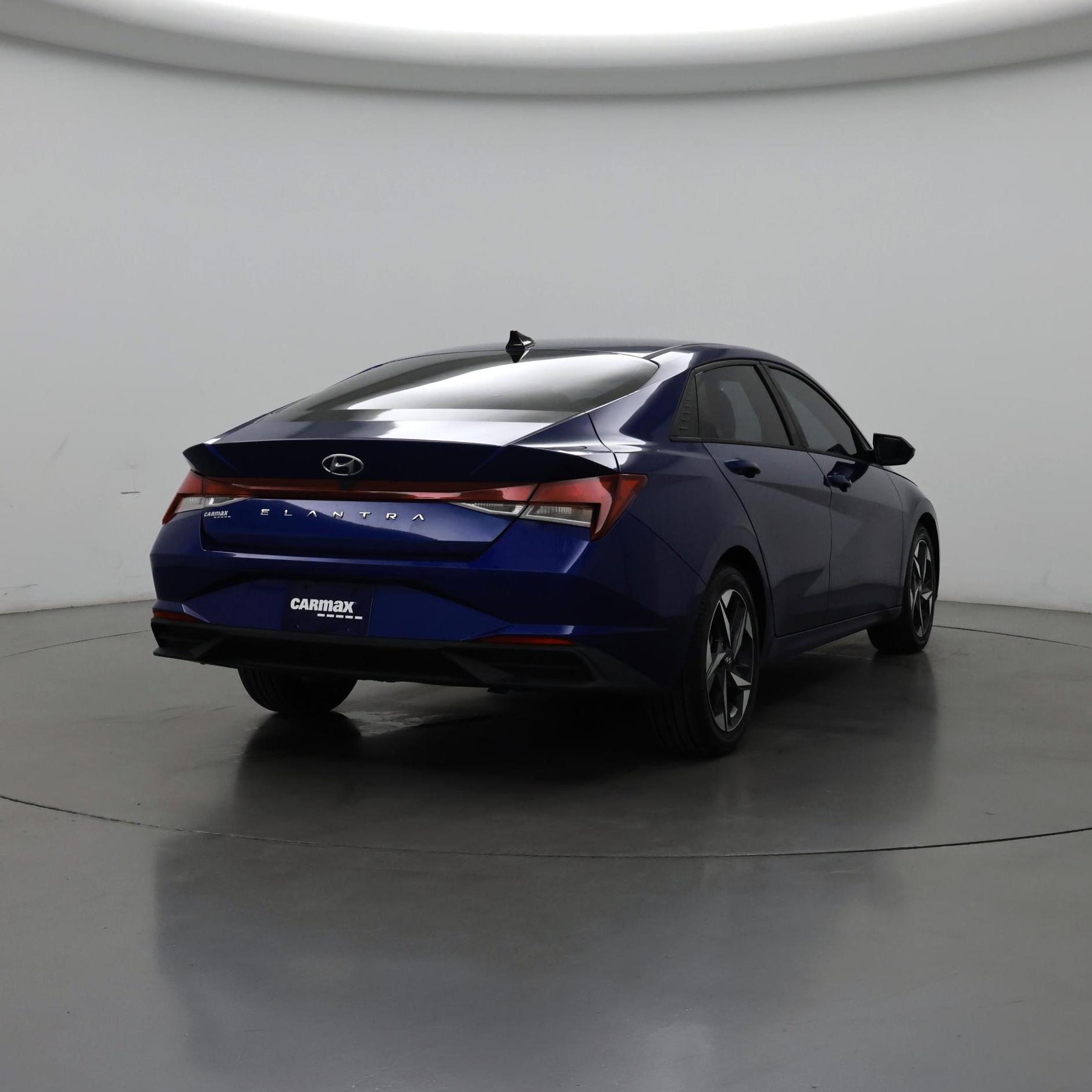 Thumbnail: 2023 Hyundai Elantra - 8