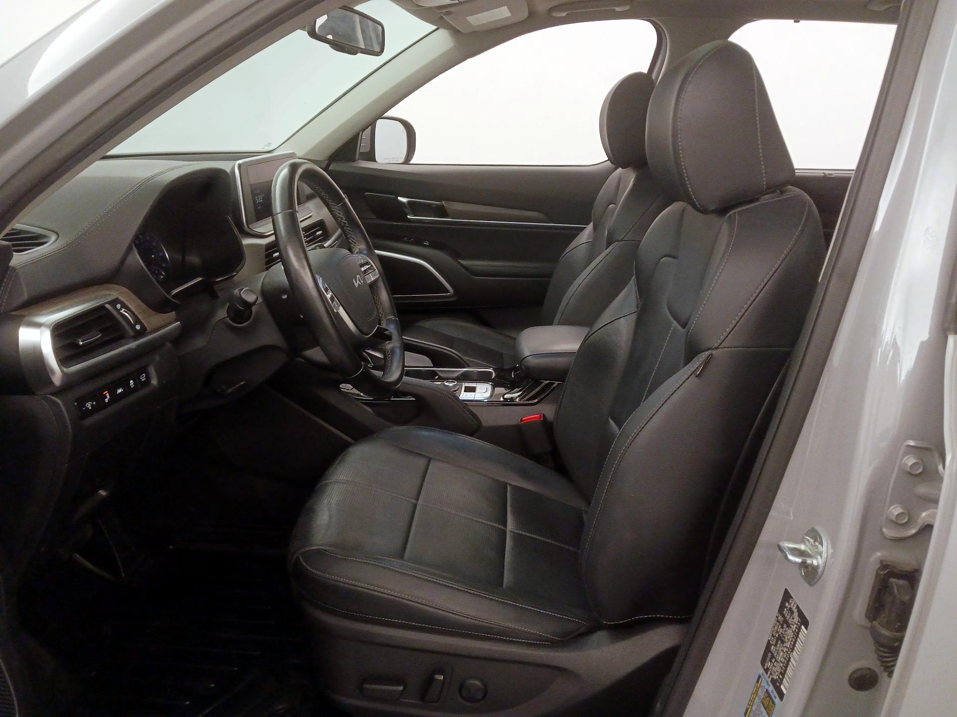 Thumbnail: 2022 Kia Telluride - 11