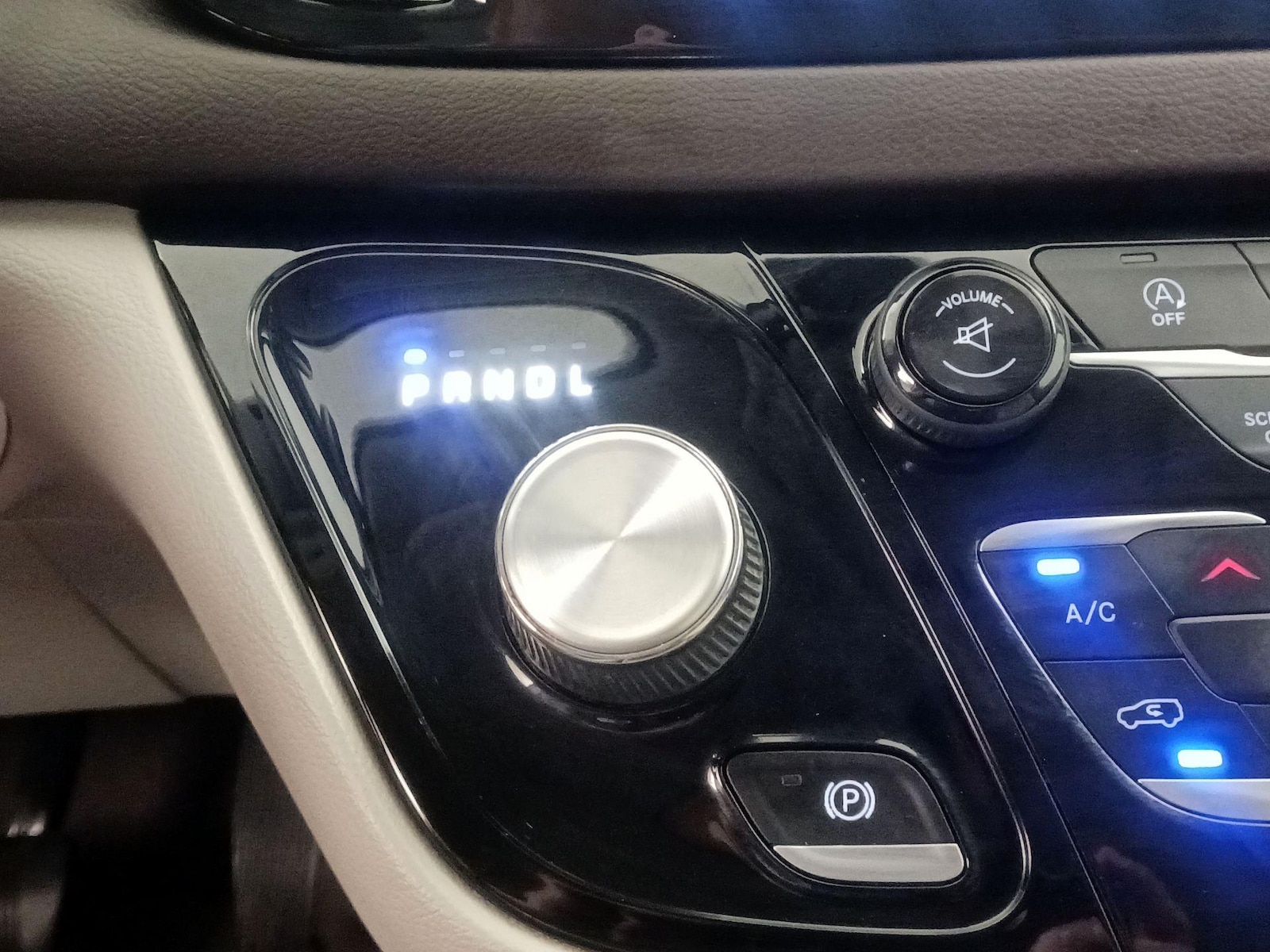 2017 Chrysler Pacifica Touring-L Plus - Photo 19