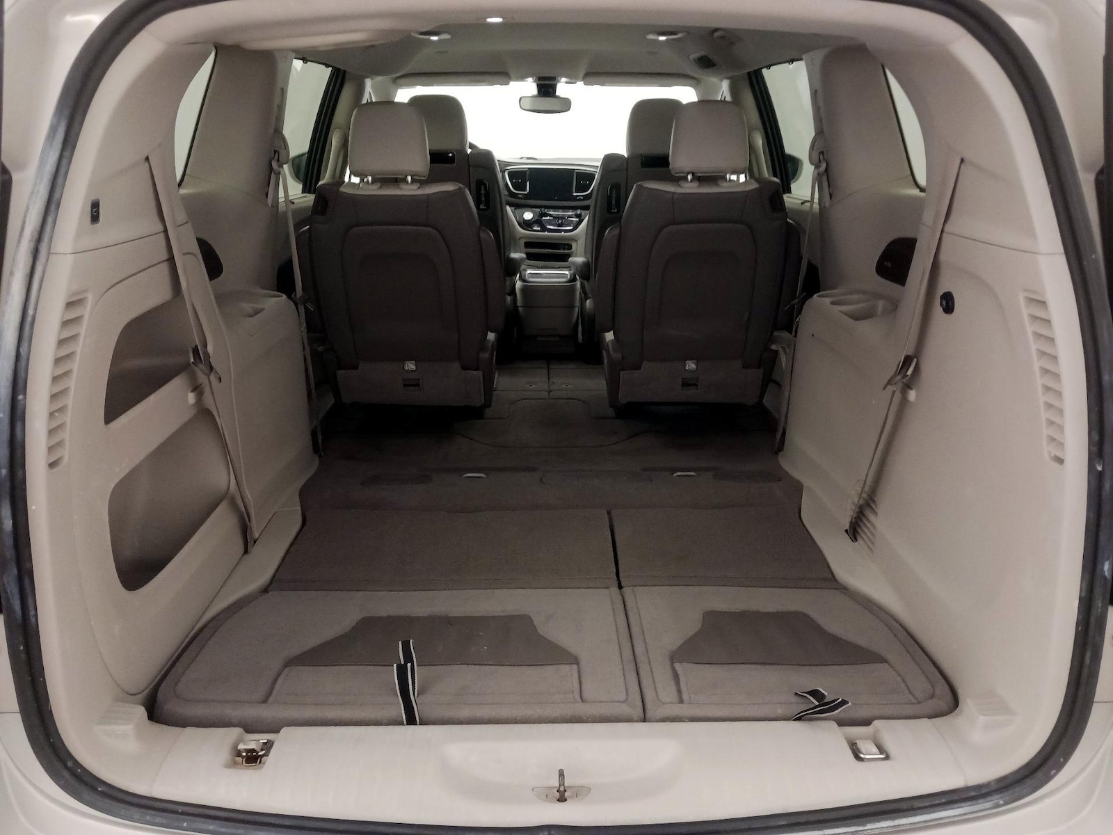 2017 Chrysler Pacifica Touring-L Plus - Photo 24
