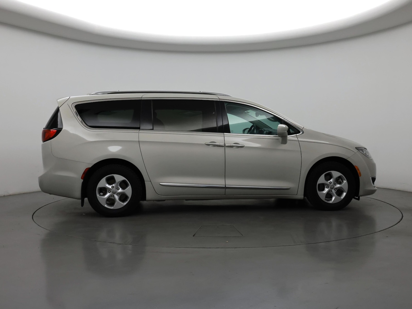 2017 Chrysler Pacifica Touring-L Plus - Photo 8